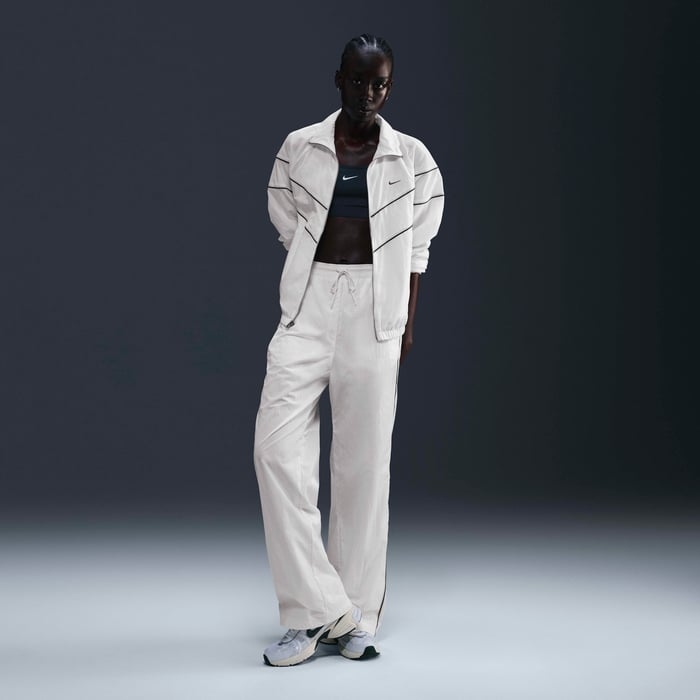 Nike Windrunner image number 3 Nike Windrunner image number 3