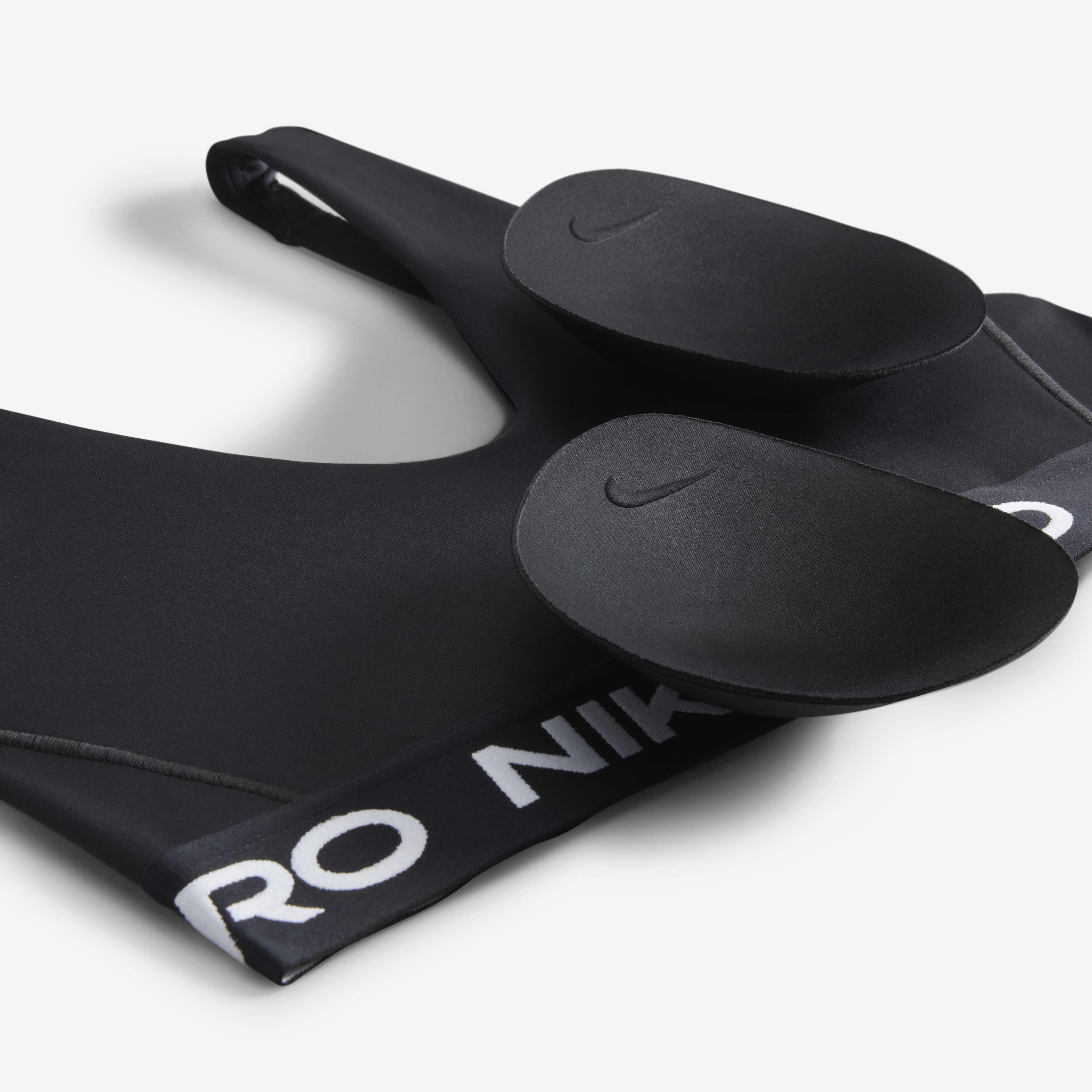 Nike Pro Indy Plunge image number 3