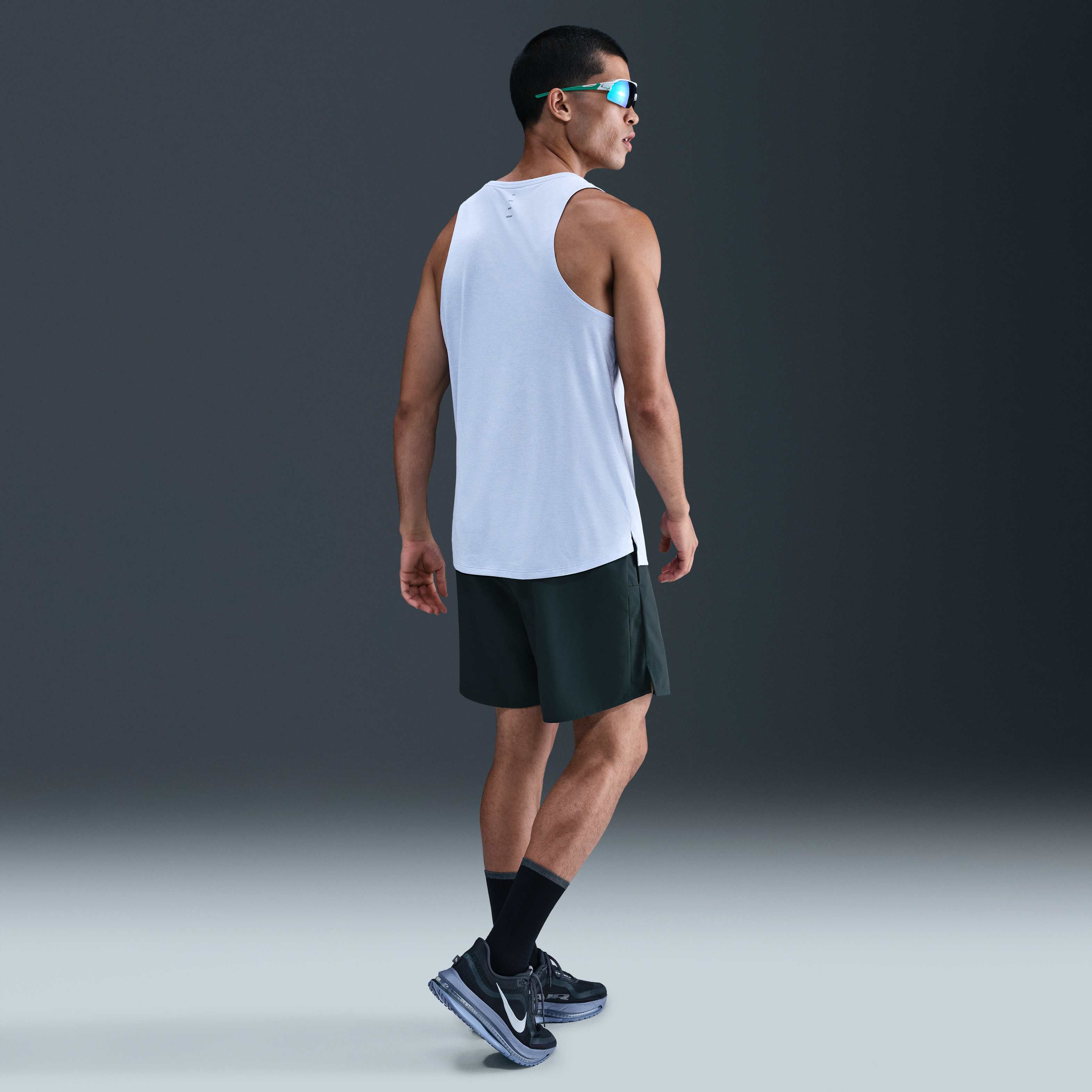 نايكي تشالنجر image number 3