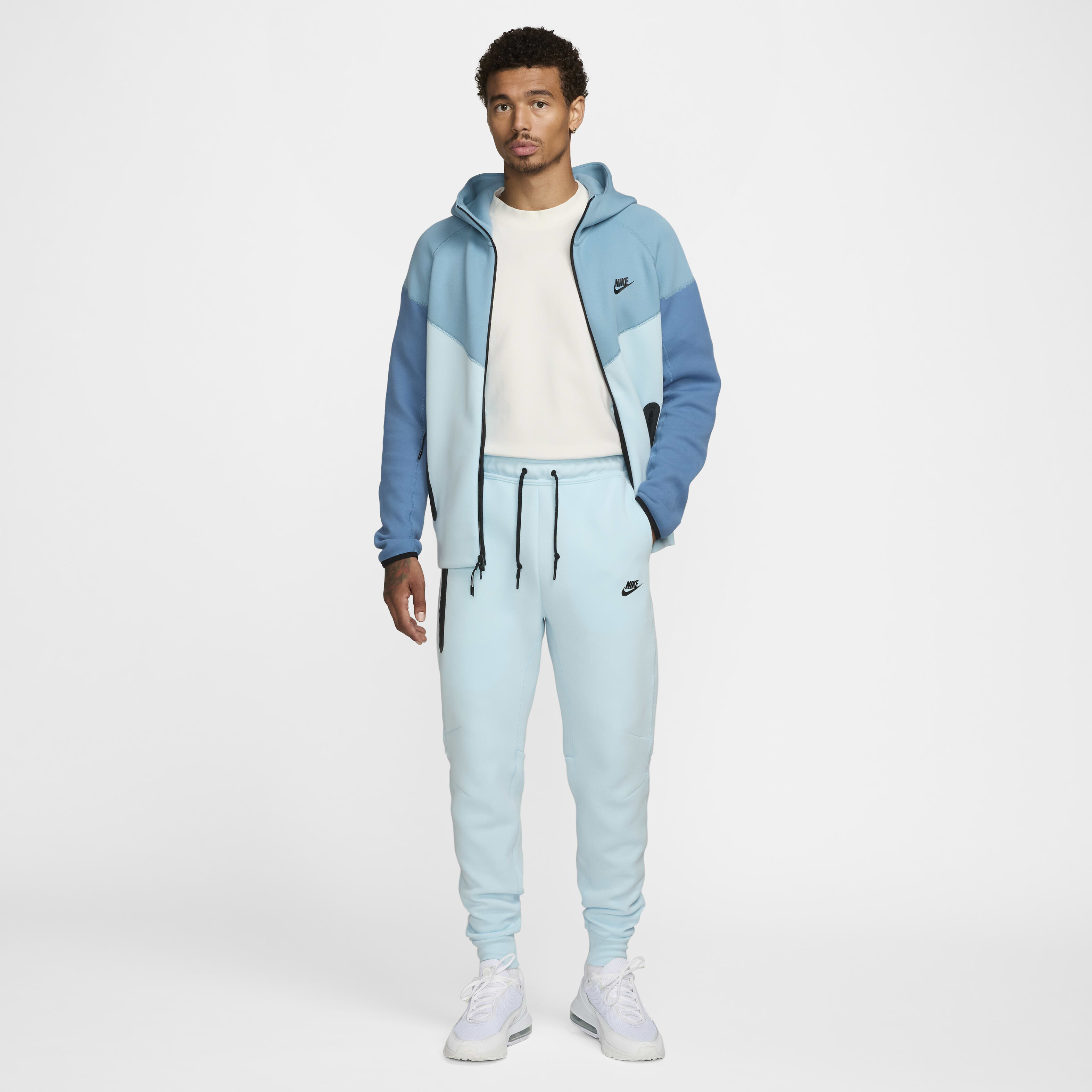 Nike Sportswear Tech Fleece image number 8