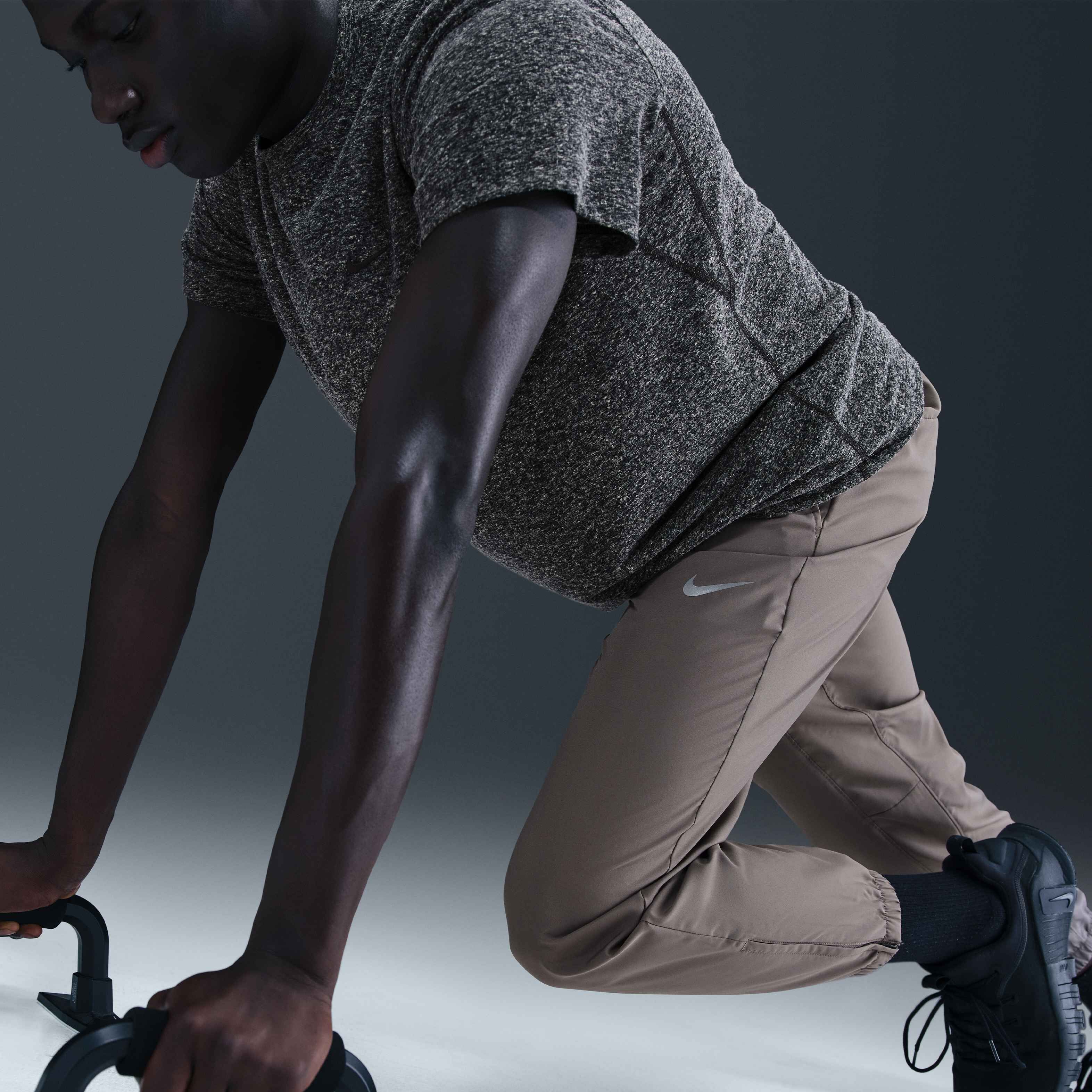 نايكي فورم image number 4