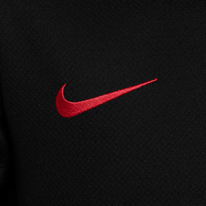 ليفربول سترايك سبيشال اديشن image number 4 ليفربول سترايك سبيشال اديشن image number 4