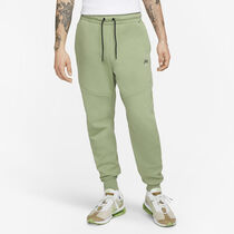 Nike Tech Fleece