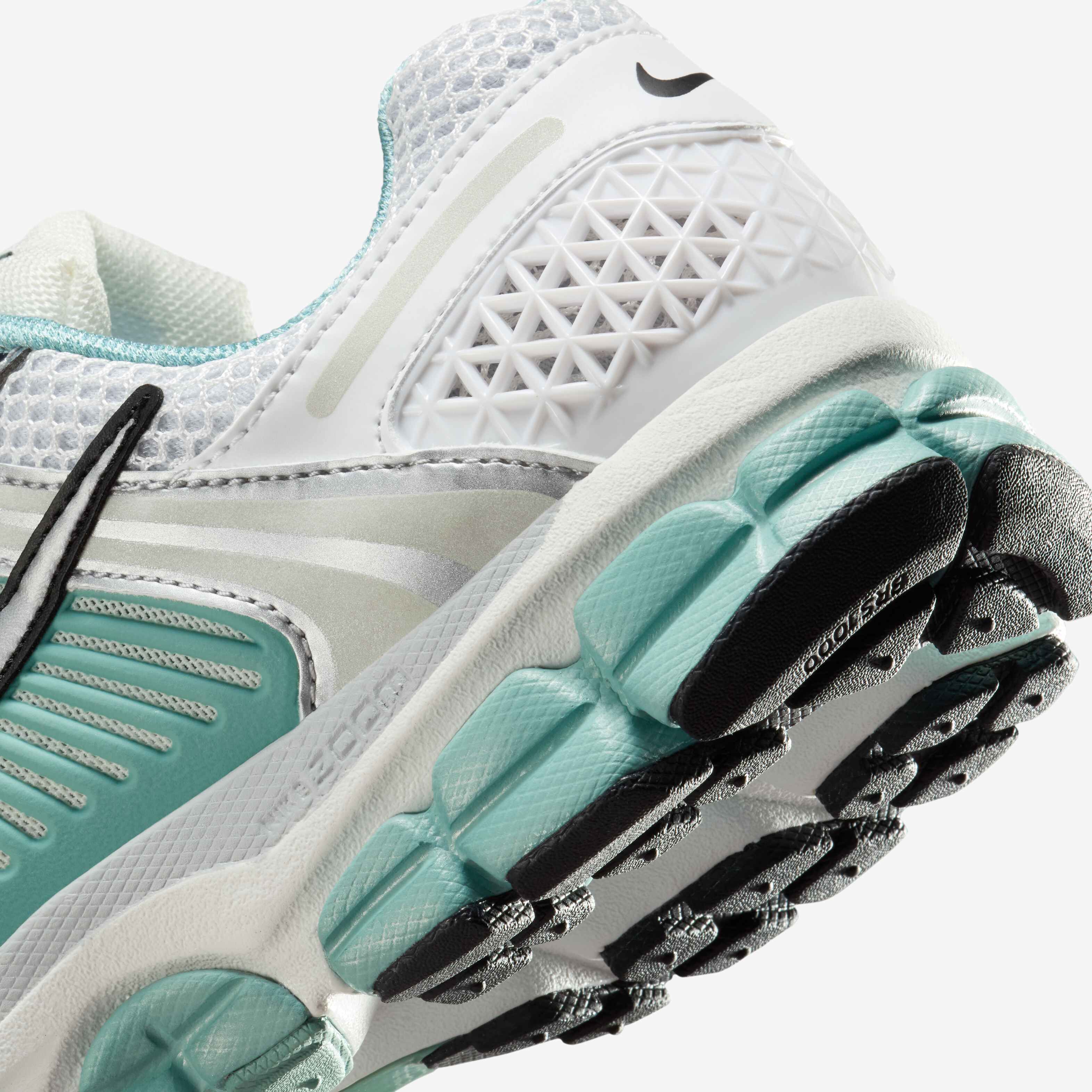 Nike Zoom Vomero 5 image number 7