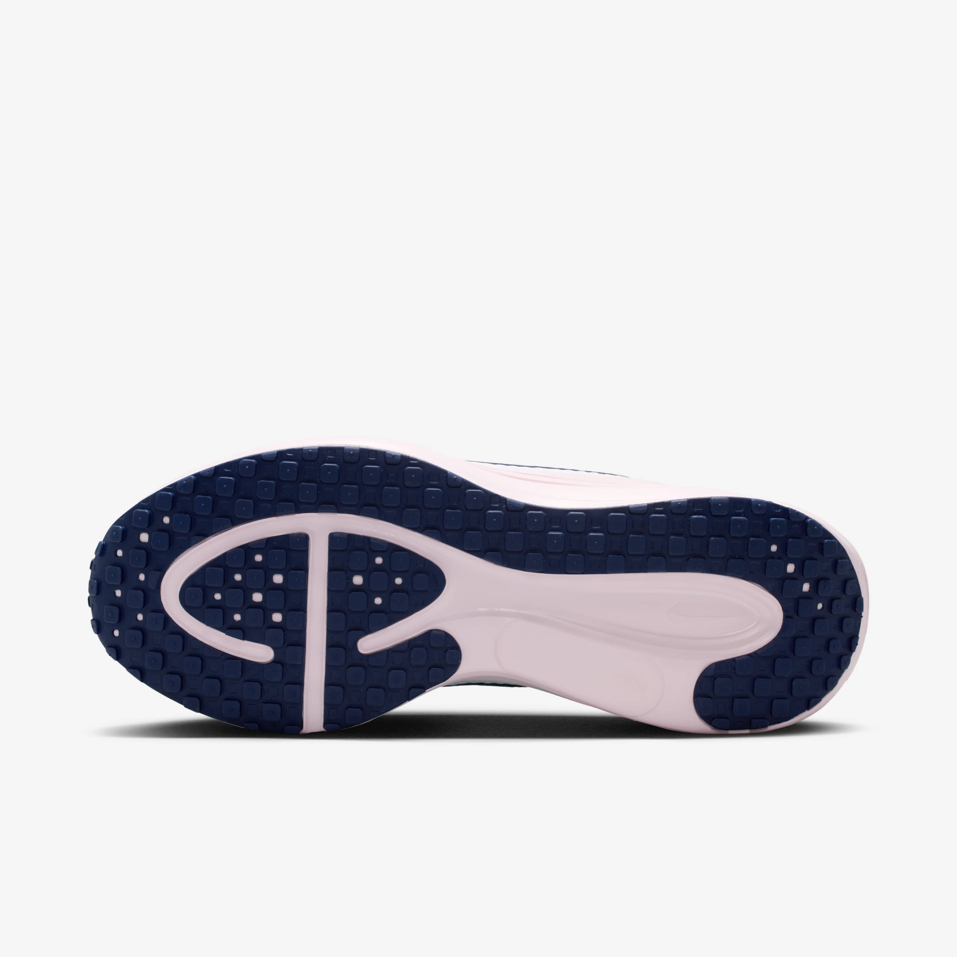 Nike Revolution 8 image number 1
