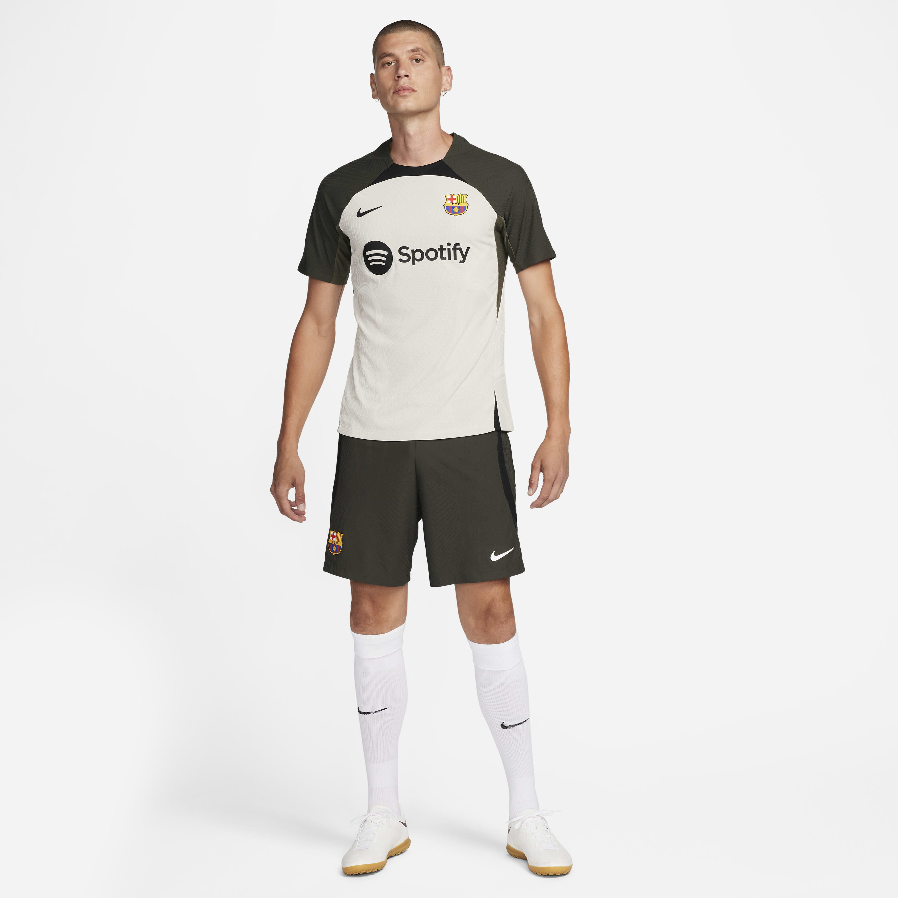 F.C. برشلونة سترايك ايليت image number 8