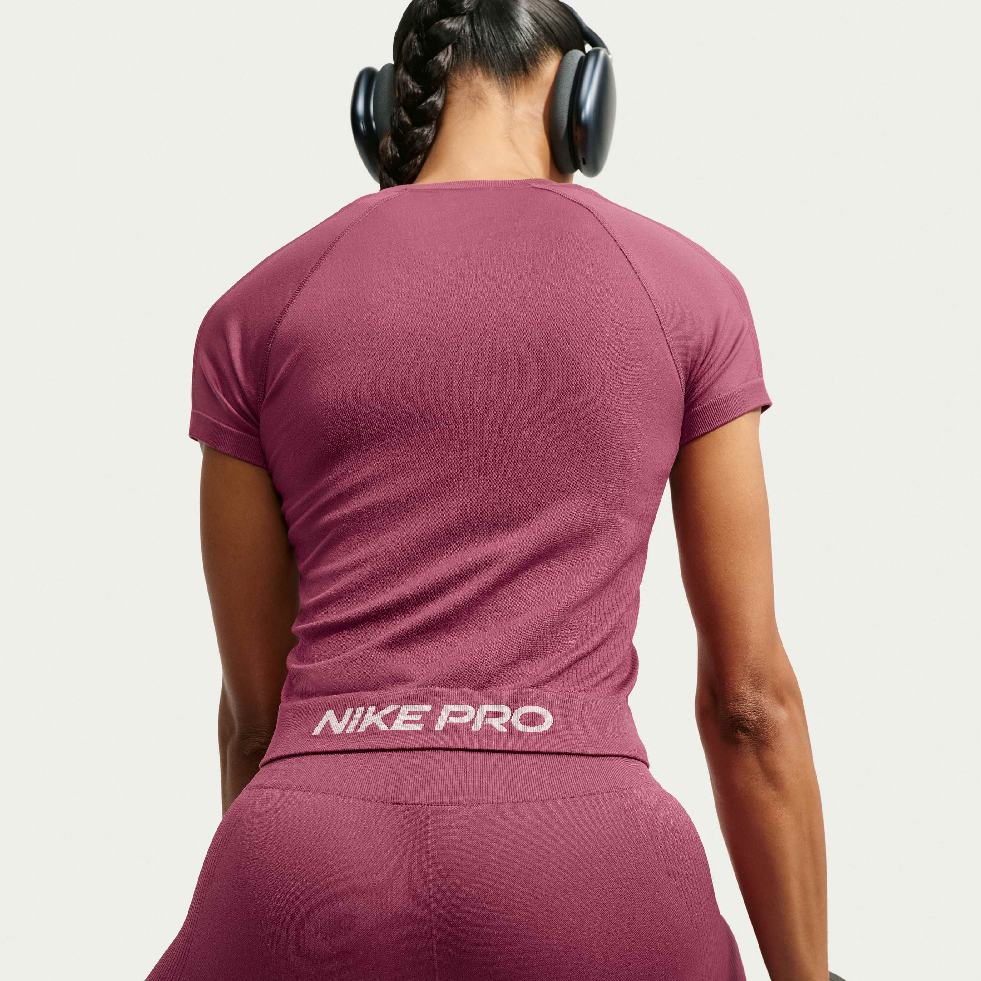 Nike Pro Seamless image number 1