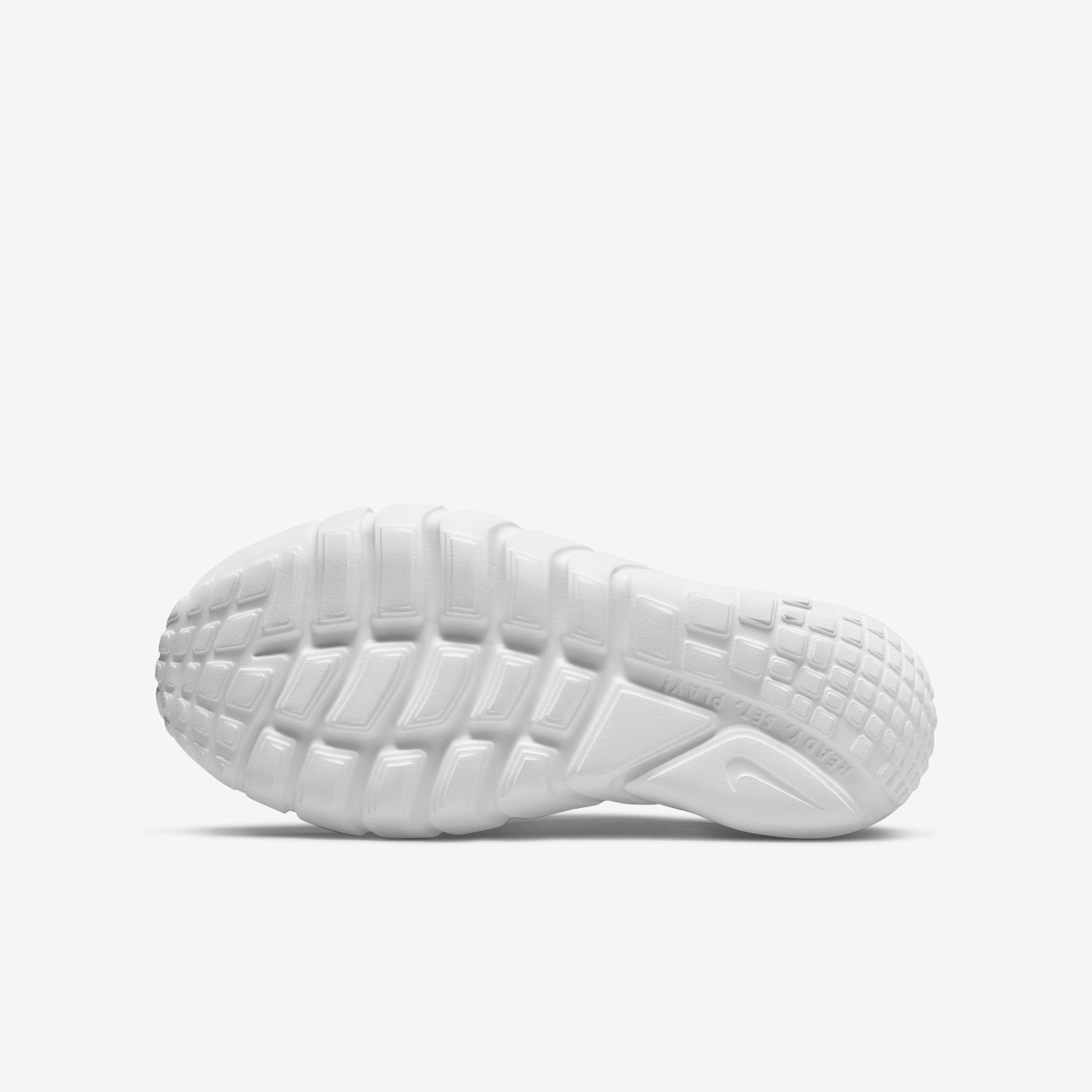 Buy Nike Flex Runner 2 Older Kids Road Running Shoes Nike UAE Official