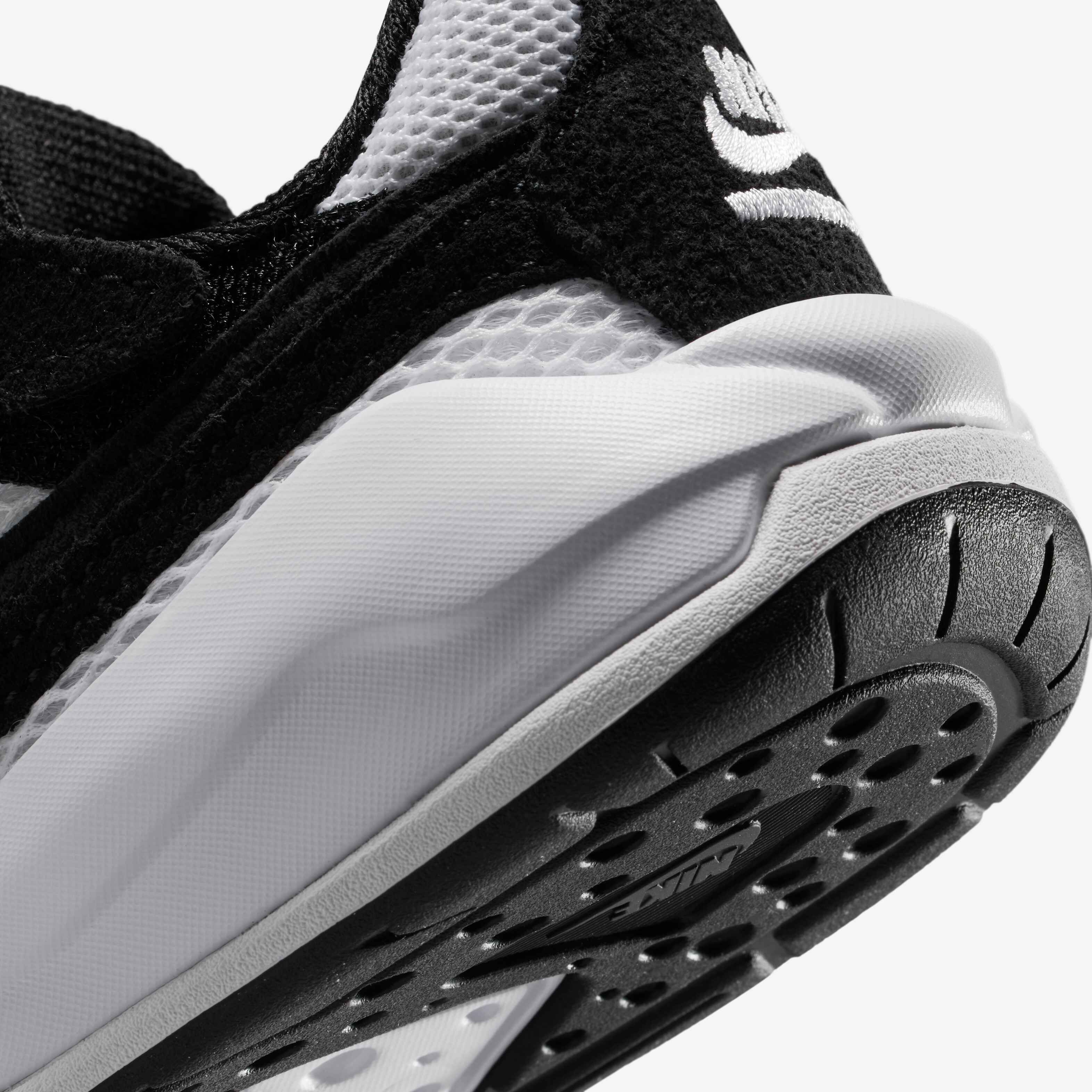 Jordan CMFT Era image number 7