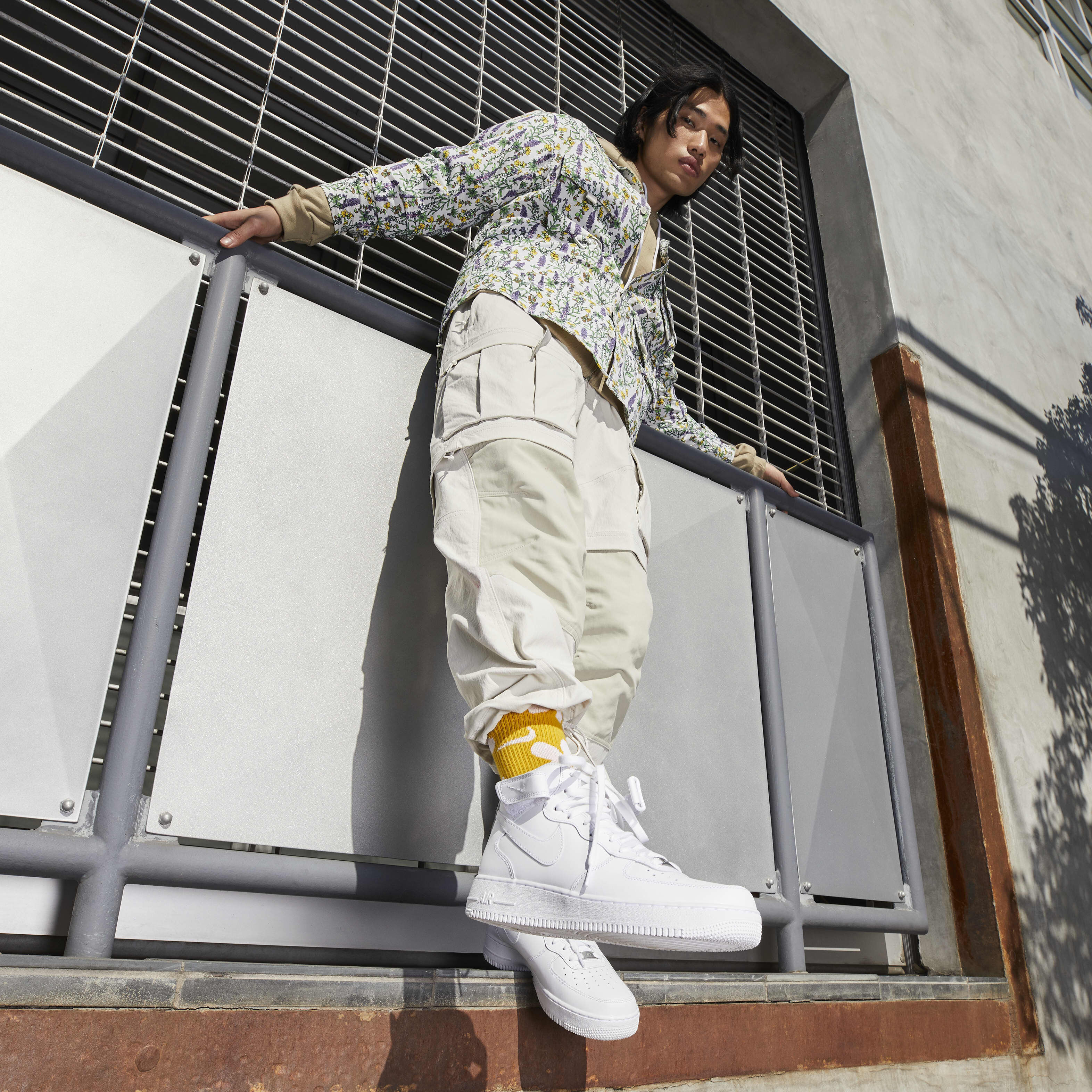 In street nike air force deals