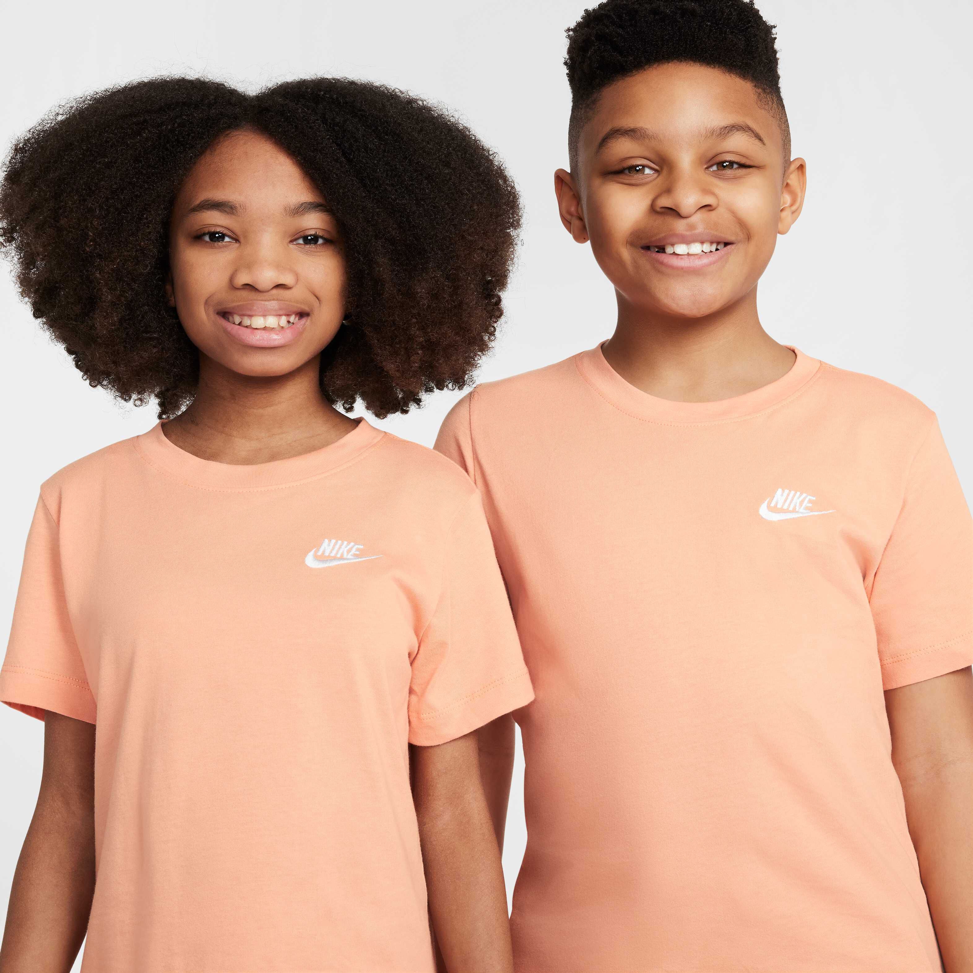 Nike Sportswear image number 2