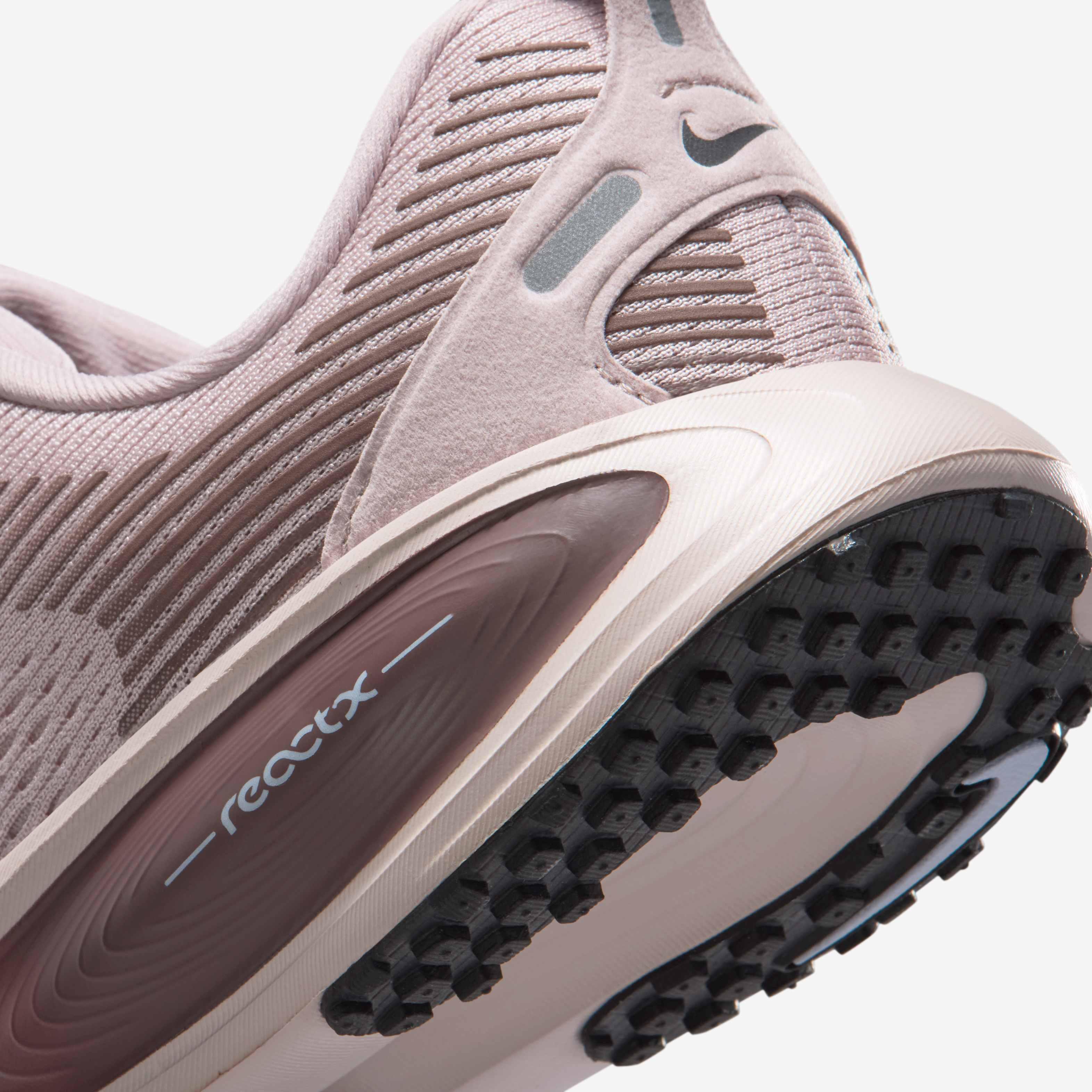 نايكي فوميرو 18 image number 7