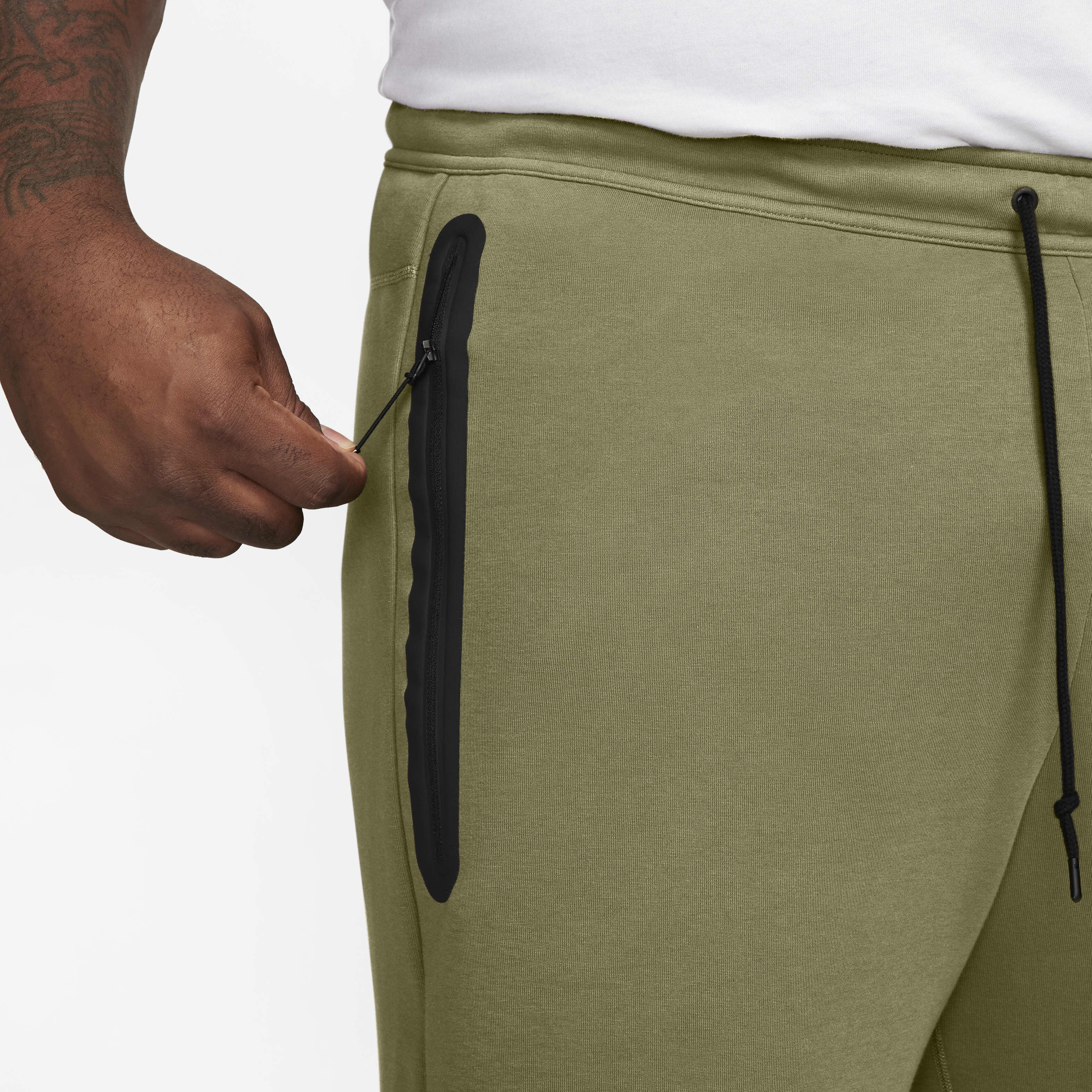 Nike Sportswear Tech Fleece image number 15