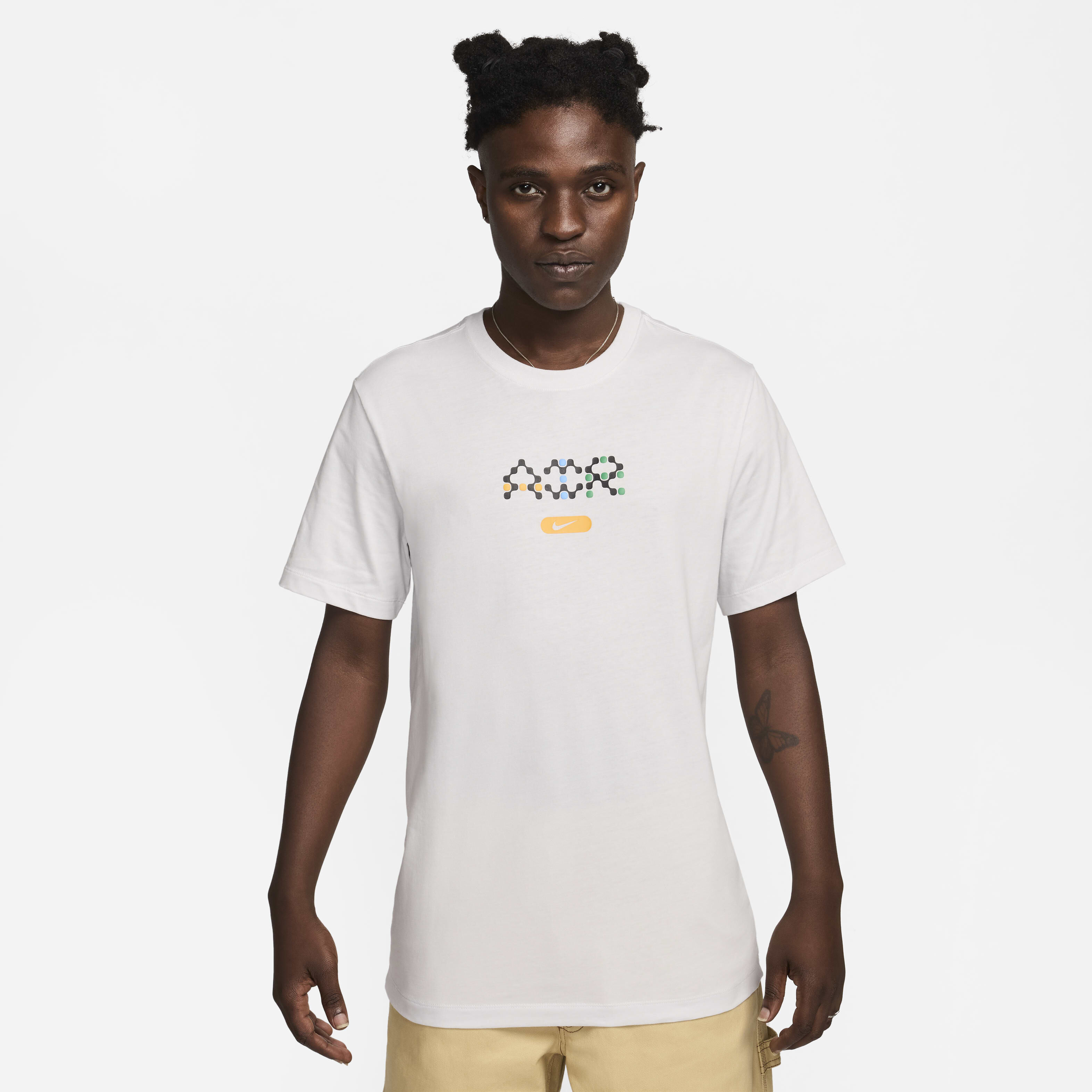 Buy Nike Sportswear Men s T Shirt Nike UAE Official