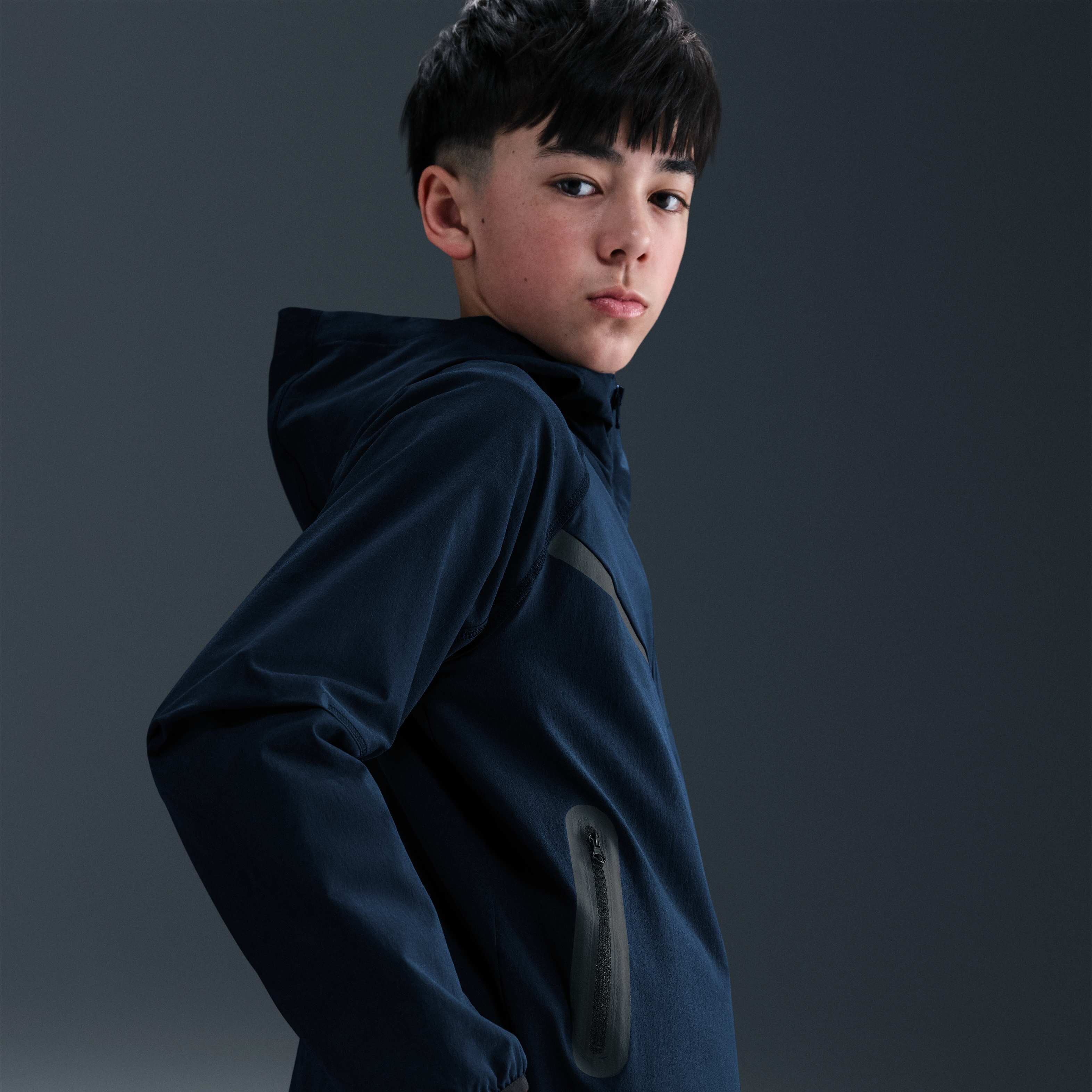 نايكي تك image number 1