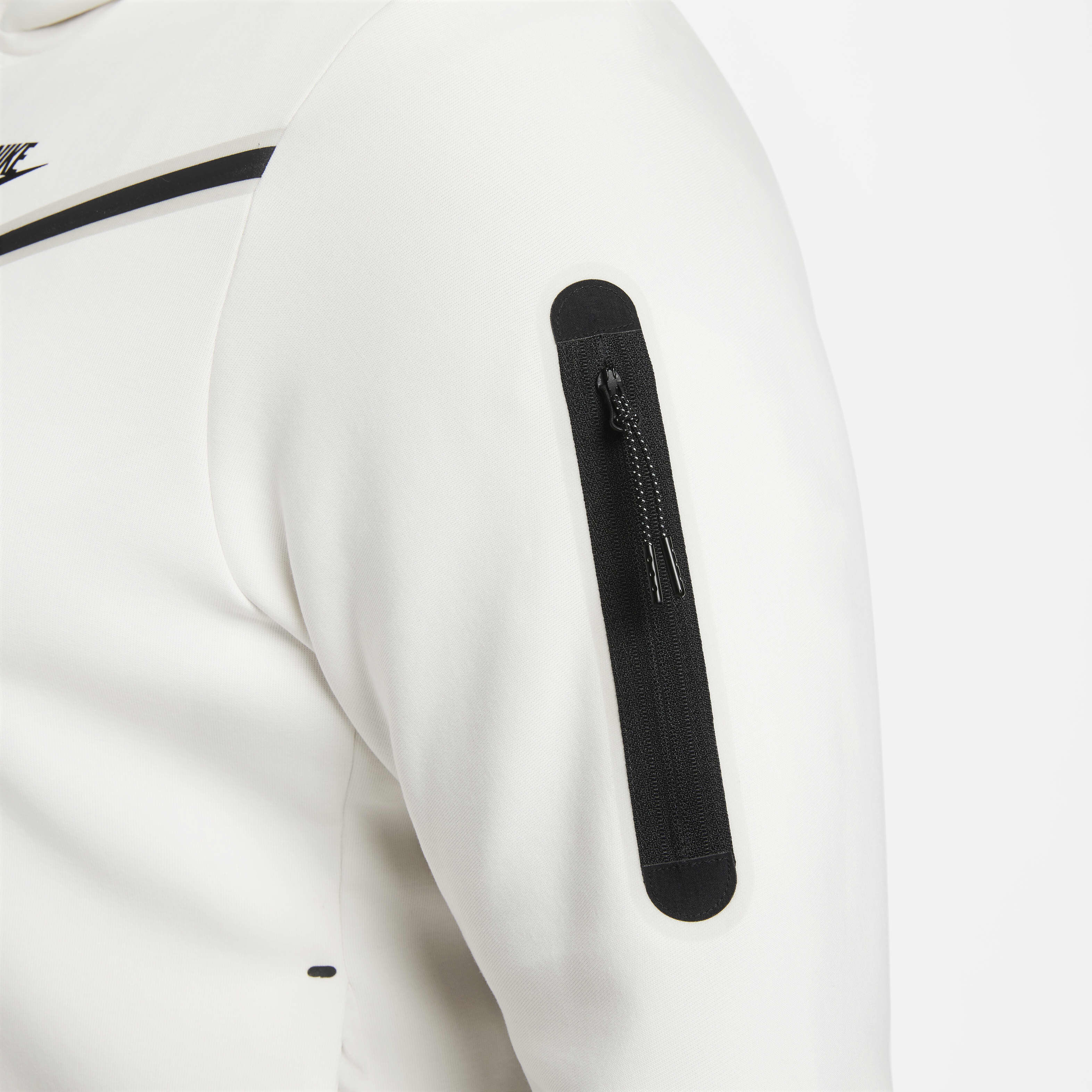 Nike Sportswear Tech Fleece image number 10