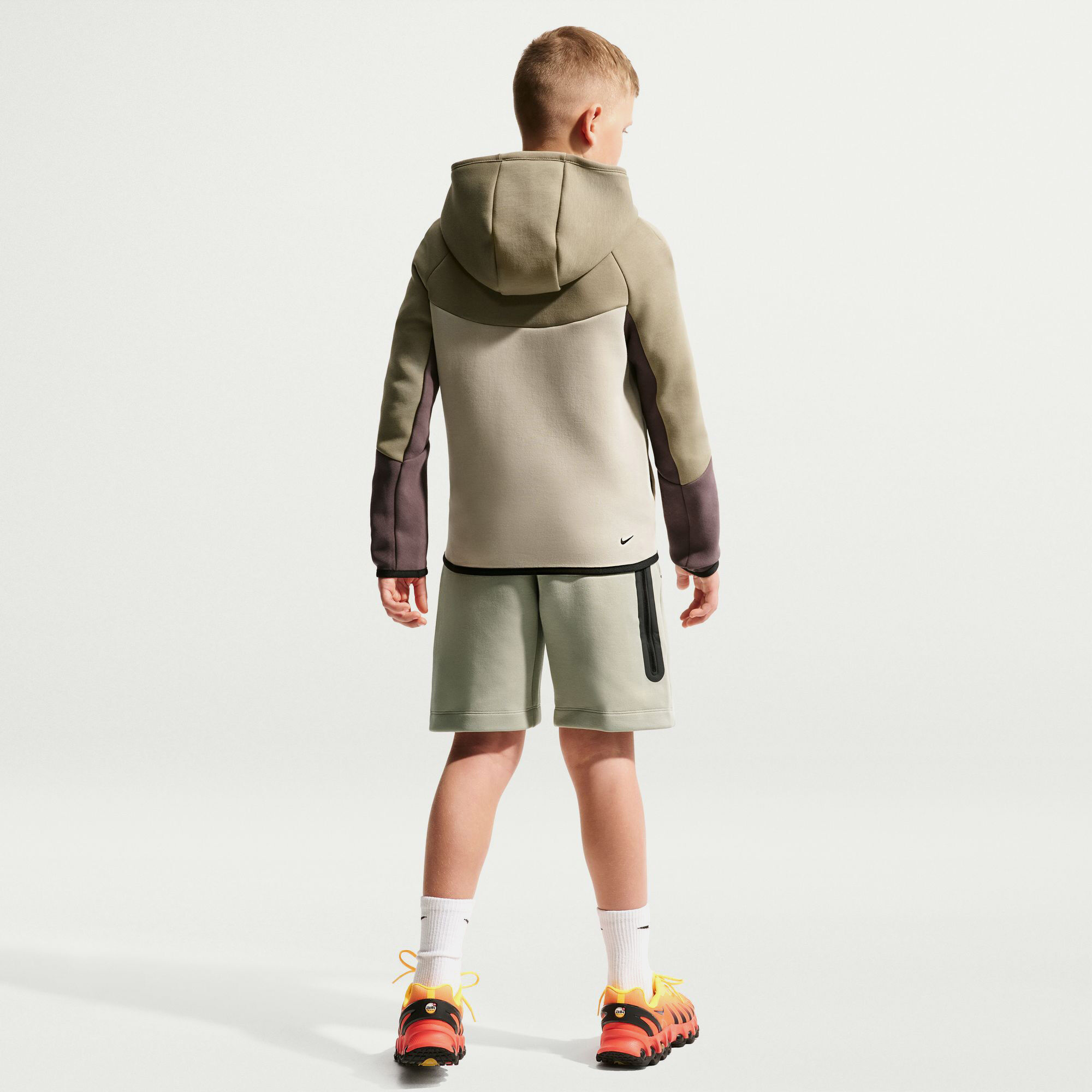 Nike Sportswear Tech Fleece image number 1