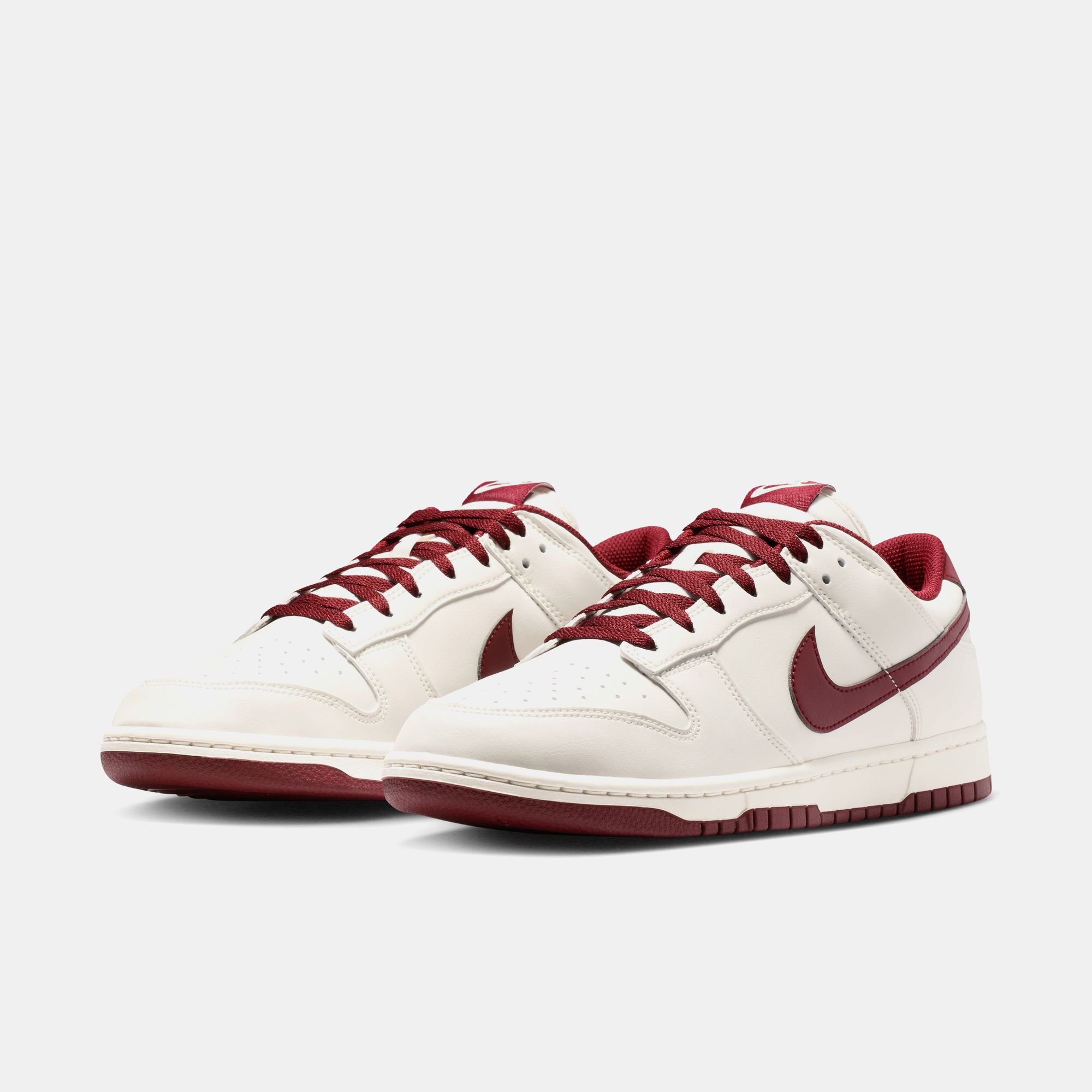 Nike Dunk Low Retro image number 2
