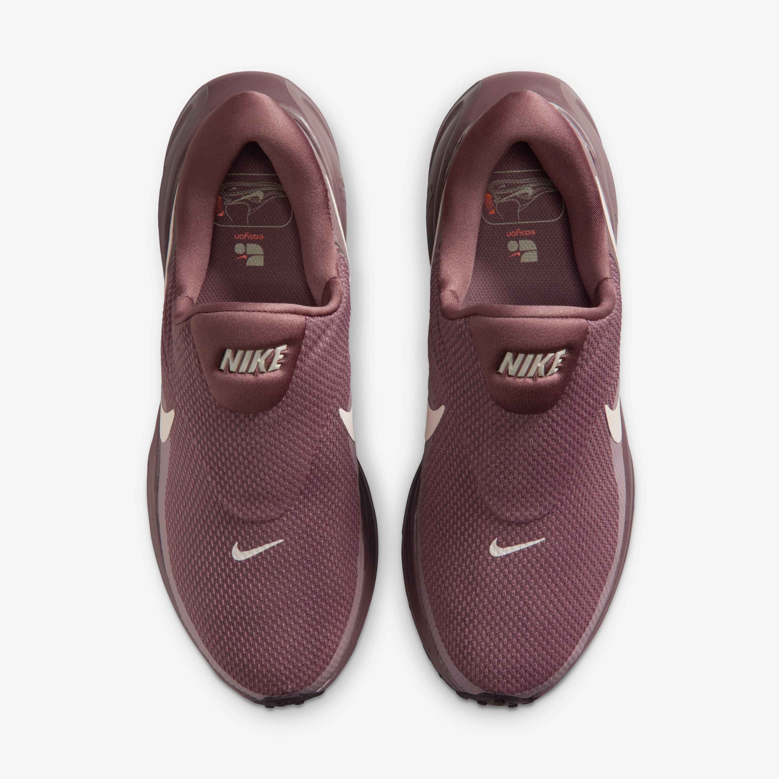 Nike Revolution 8 EasyOn image number 3