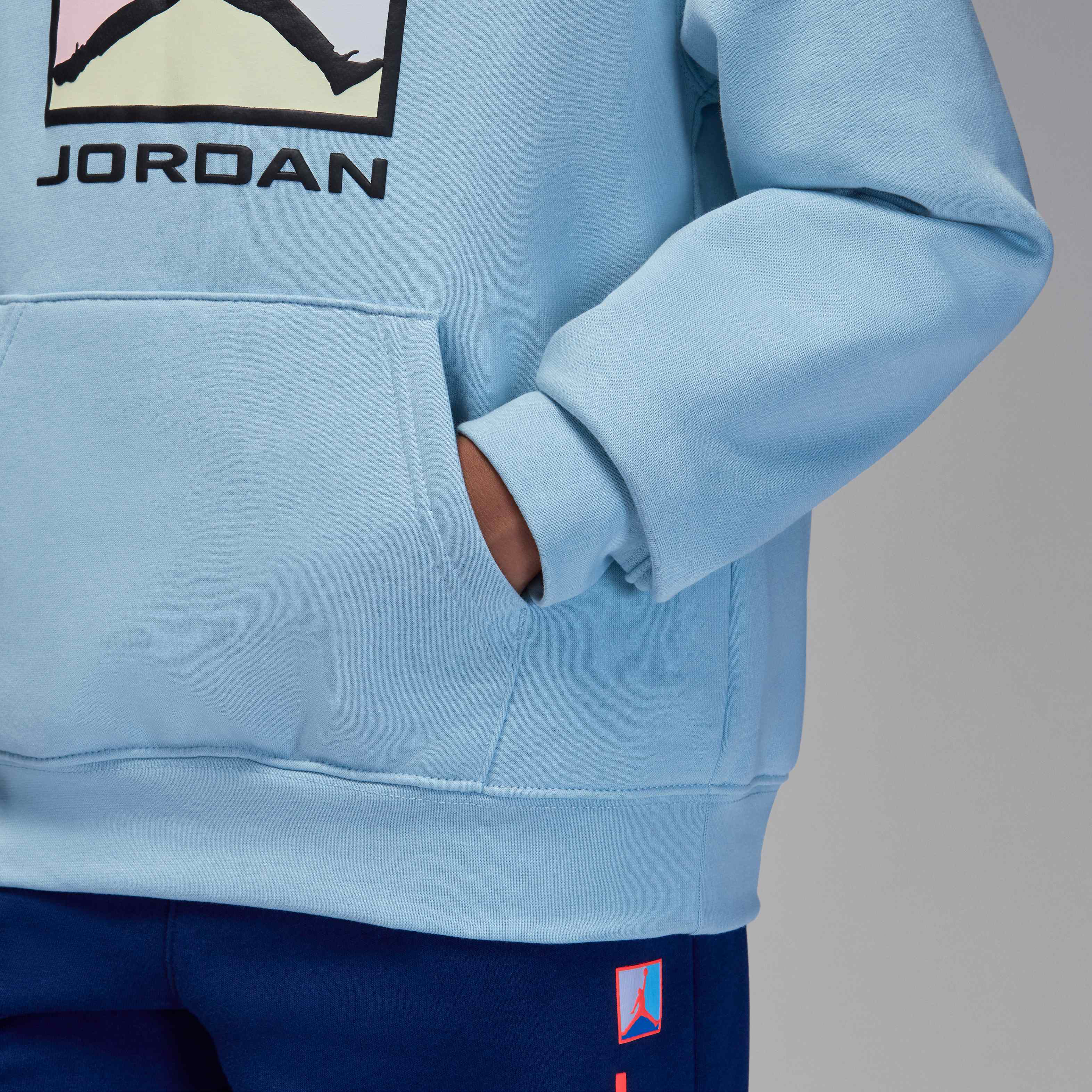 Jordan Essentials image number 4