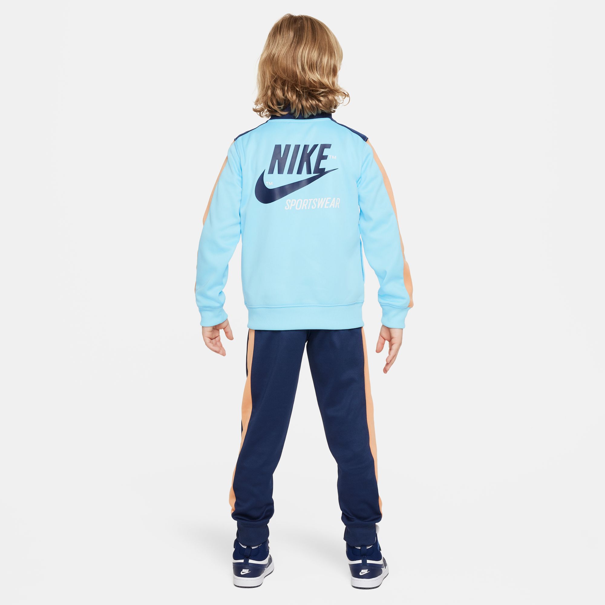 Sportswear tm 2025 nike tracksuit