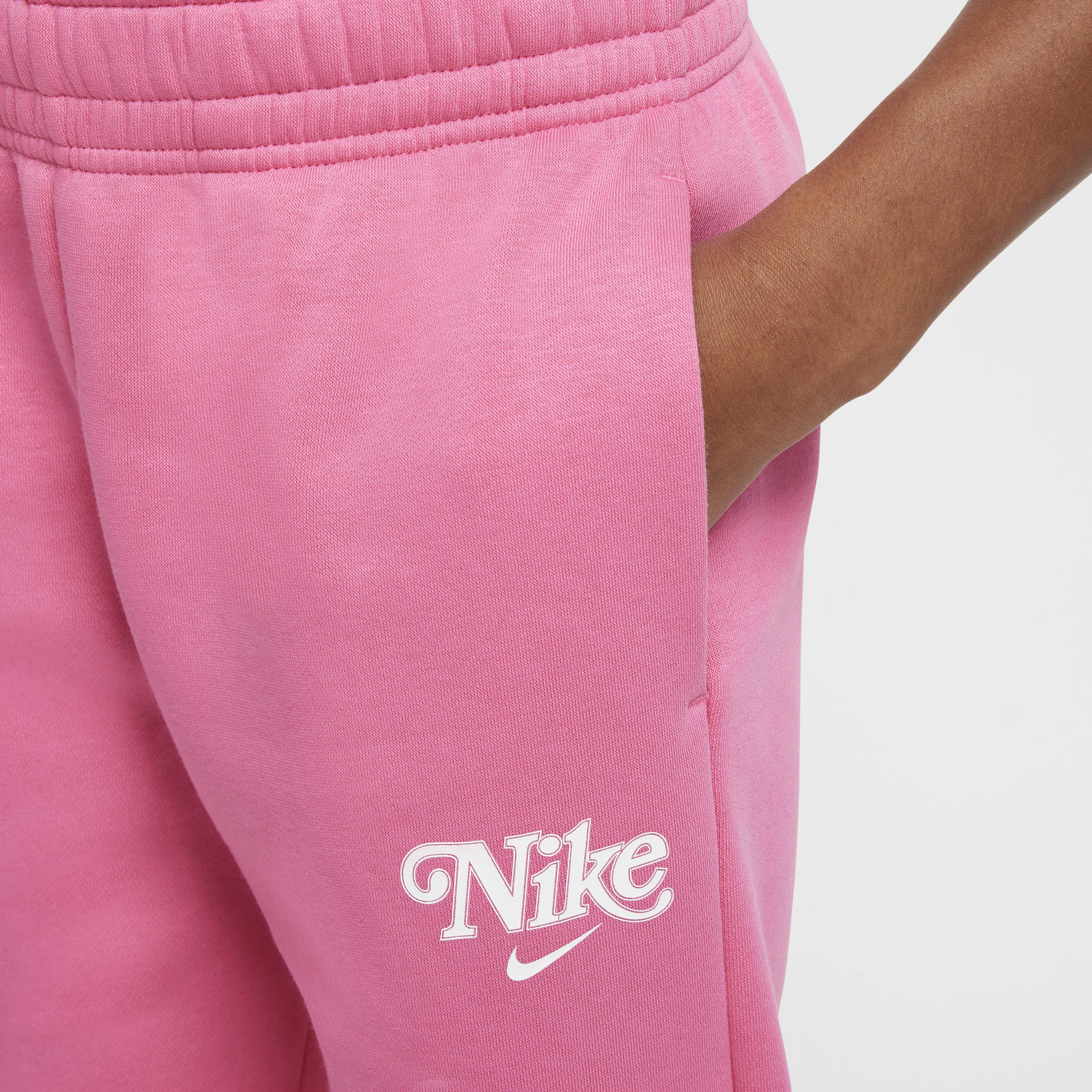 Nike girl sweatpants hot sale