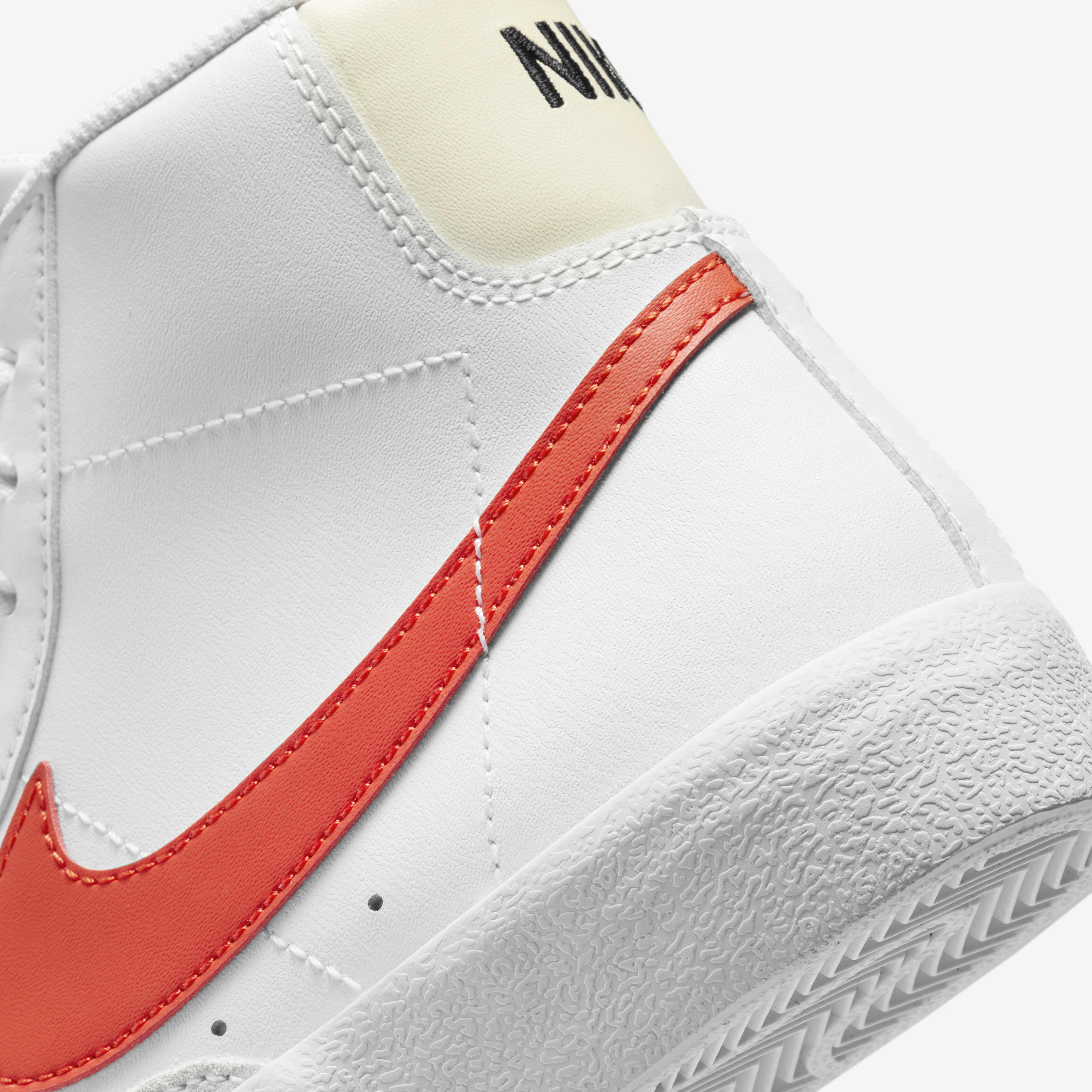 Nike Blazer Mid '77 image number 7