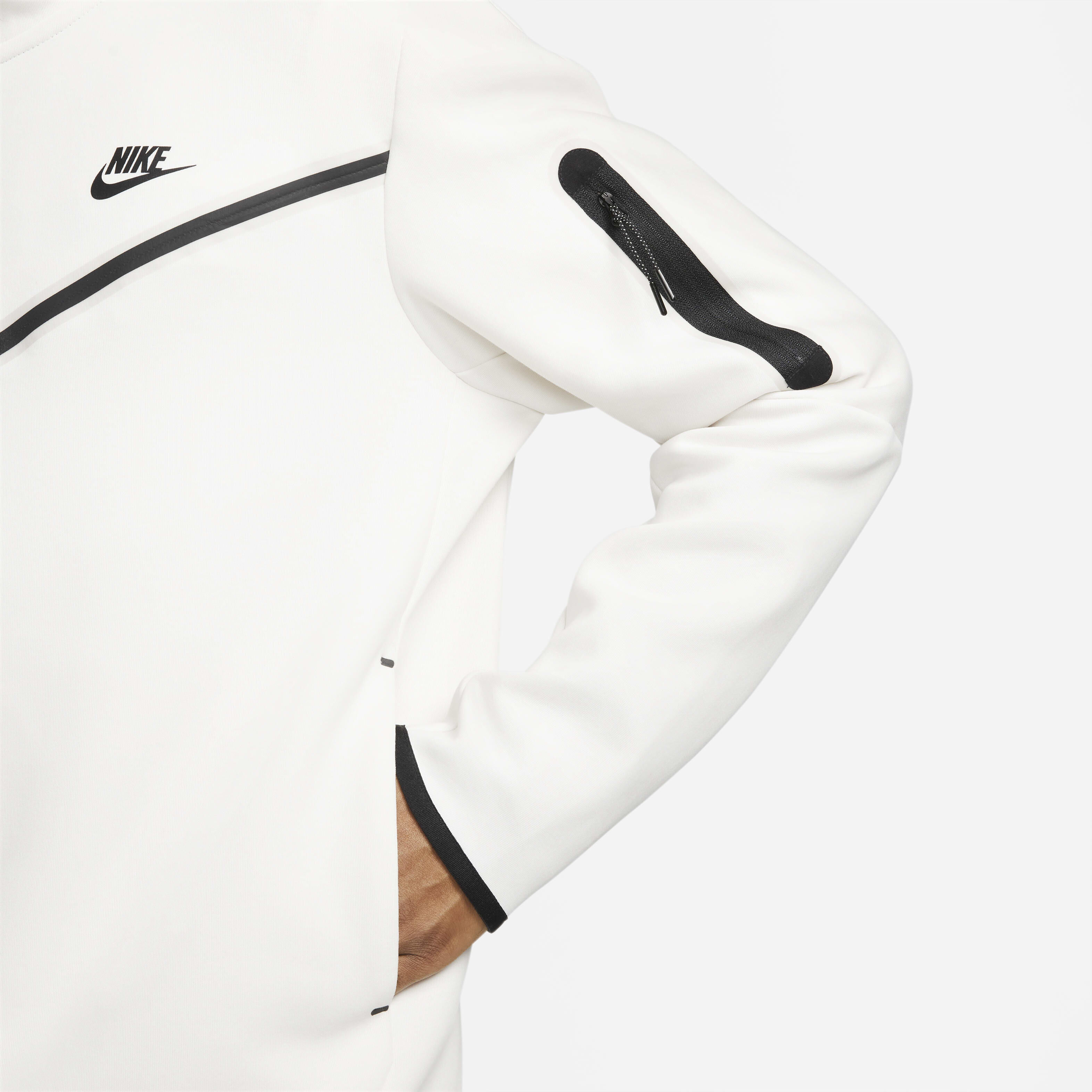 Nike Sportswear Tech Fleece image number 3