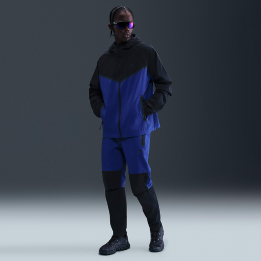 Nike Tech