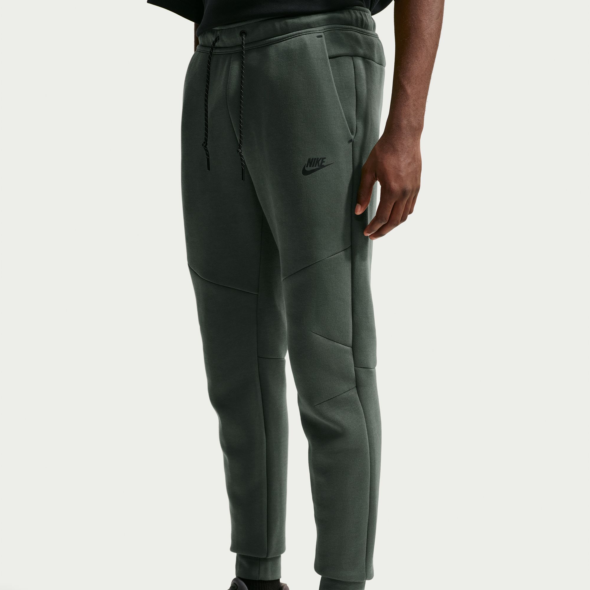 Nike Tech image number 2