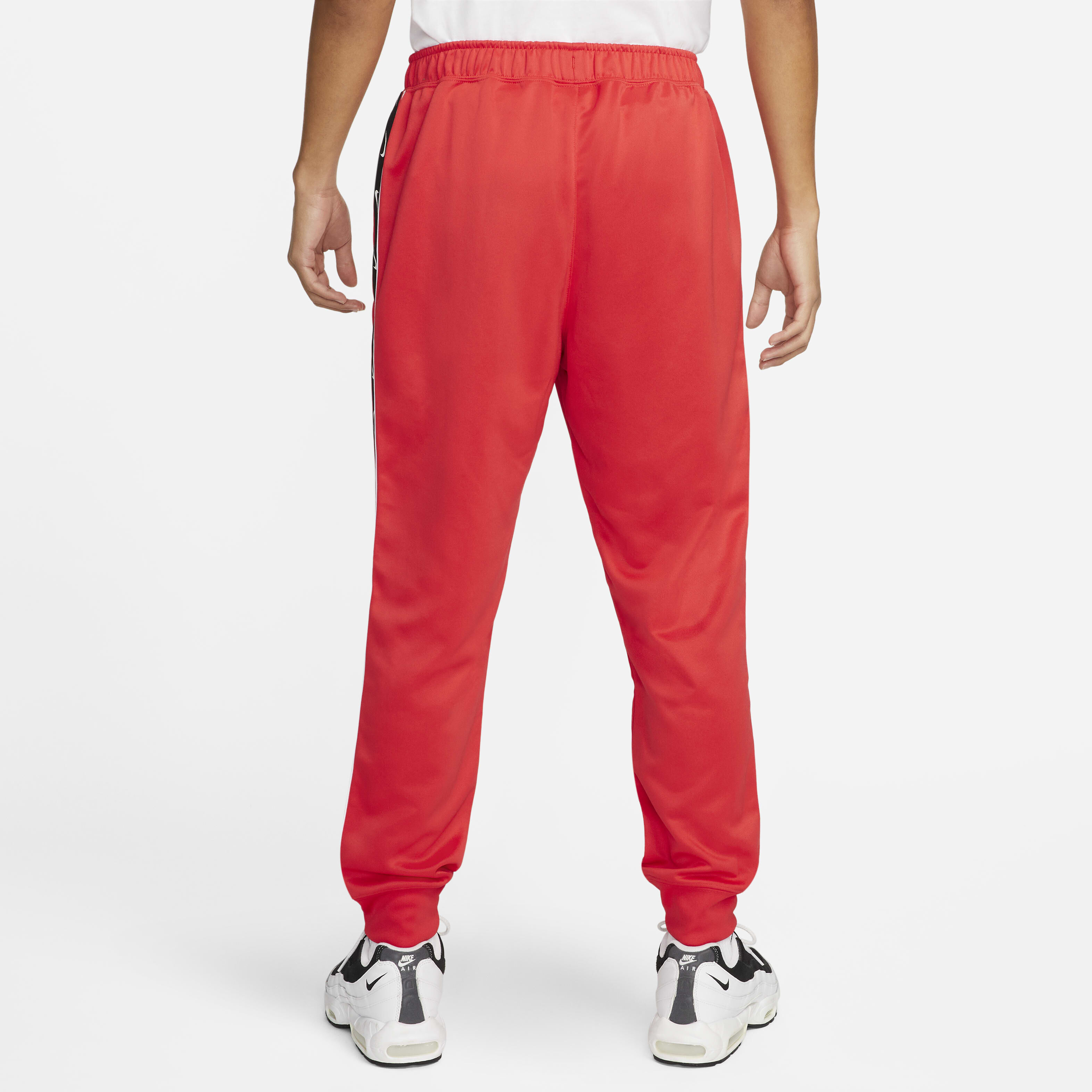 Nike Sportswear Repeat image number 1