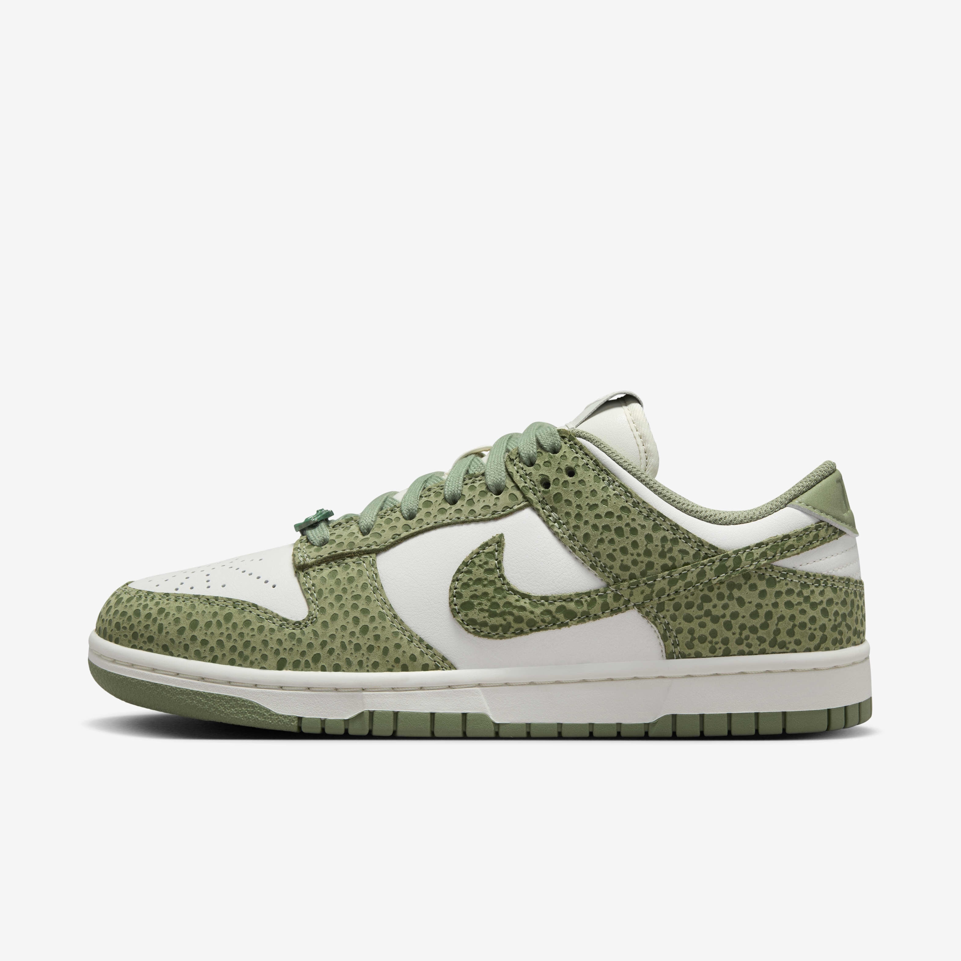 Exclusive nike dunks sale deals