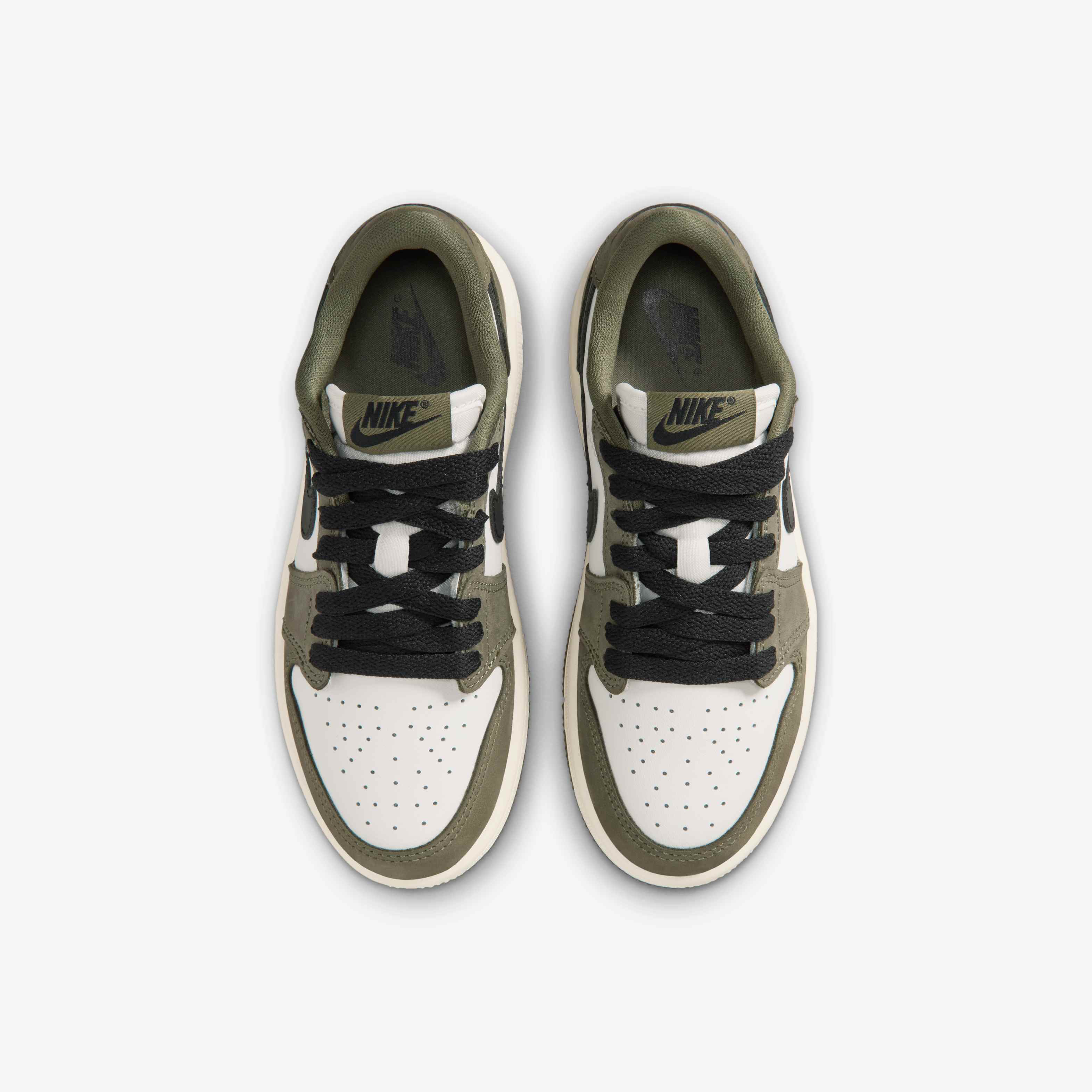 Air Jordan 1 Retro Low 'Medium Olive and Summit White' image number 3