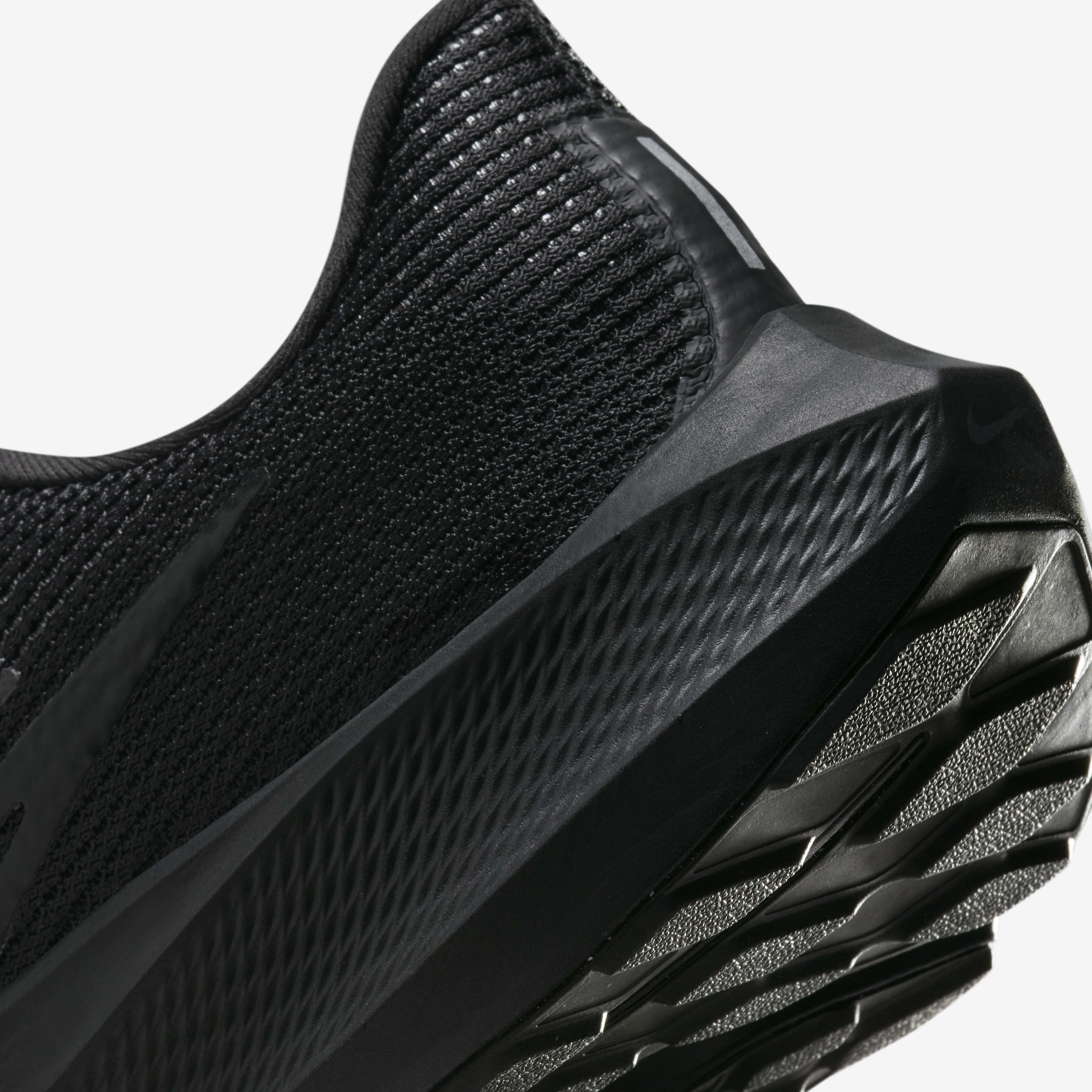 Nike Pegasus 40 image number 7