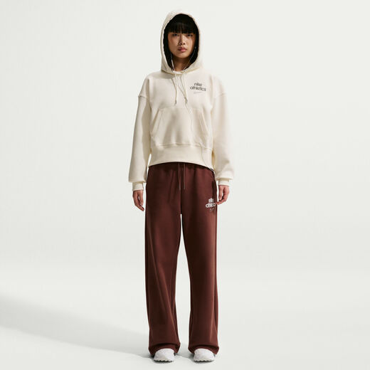 نايكي سبورتسوير فينيكس فليس