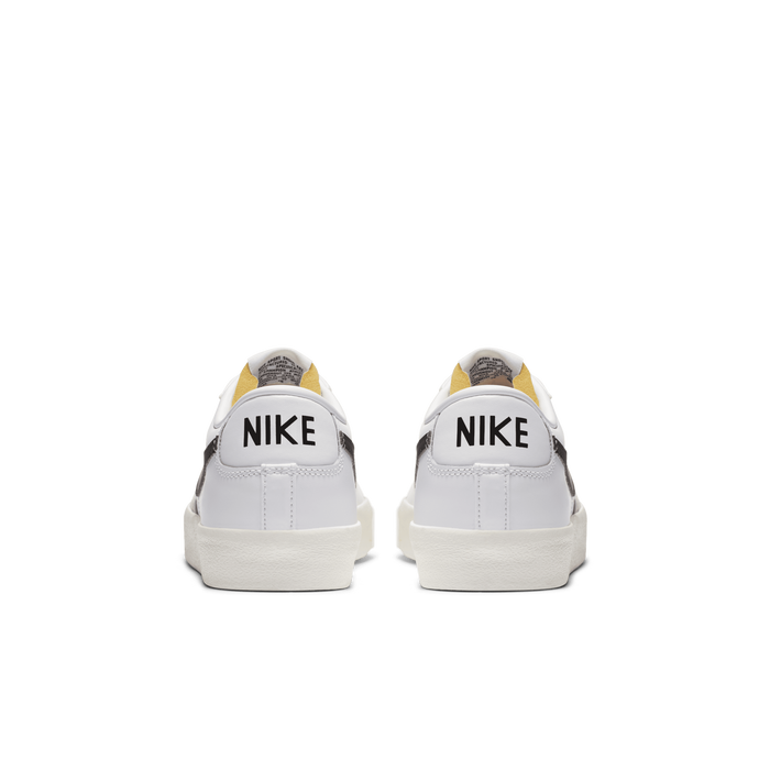 White nike top vintage shoes