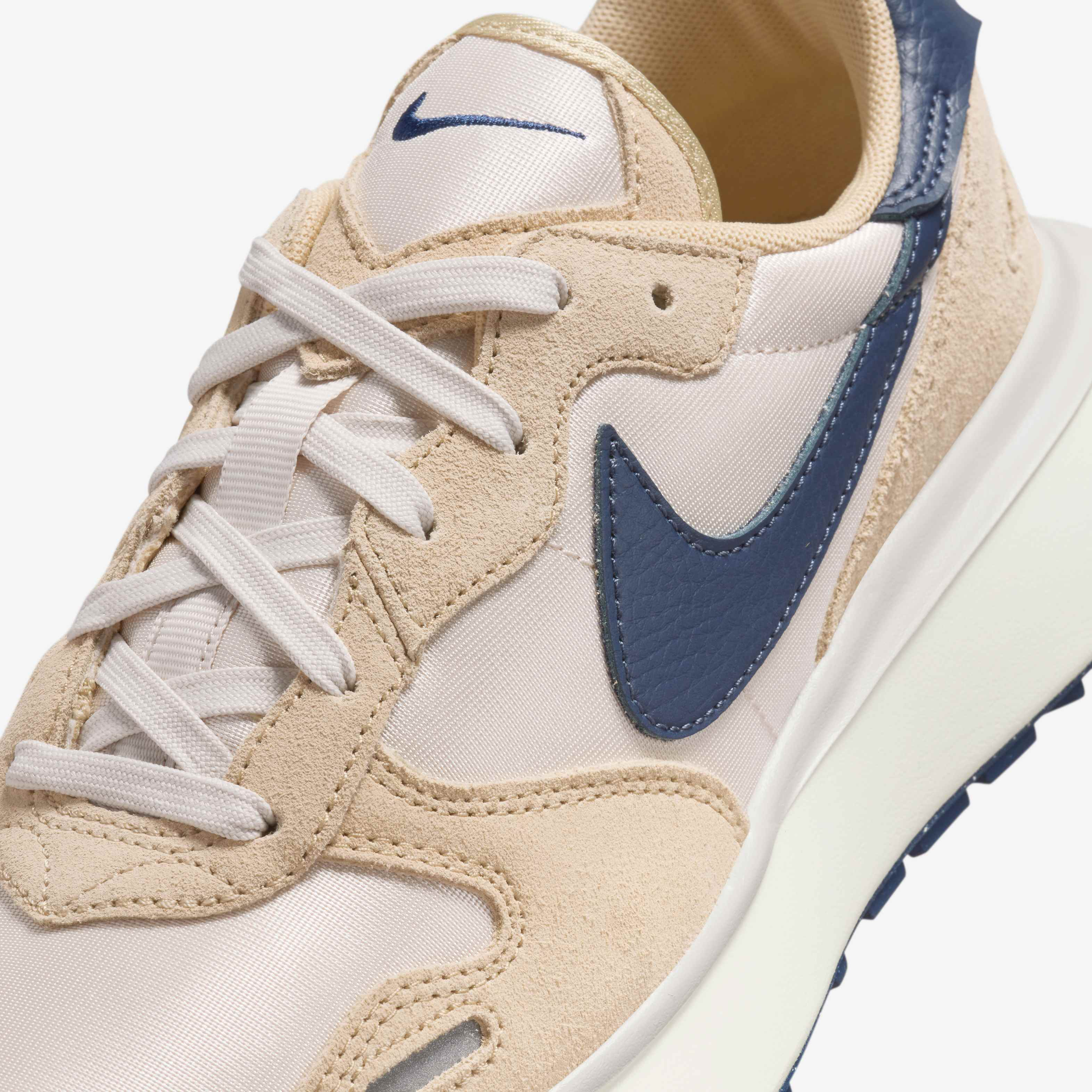 Nike Phoenix Waffle image number 7