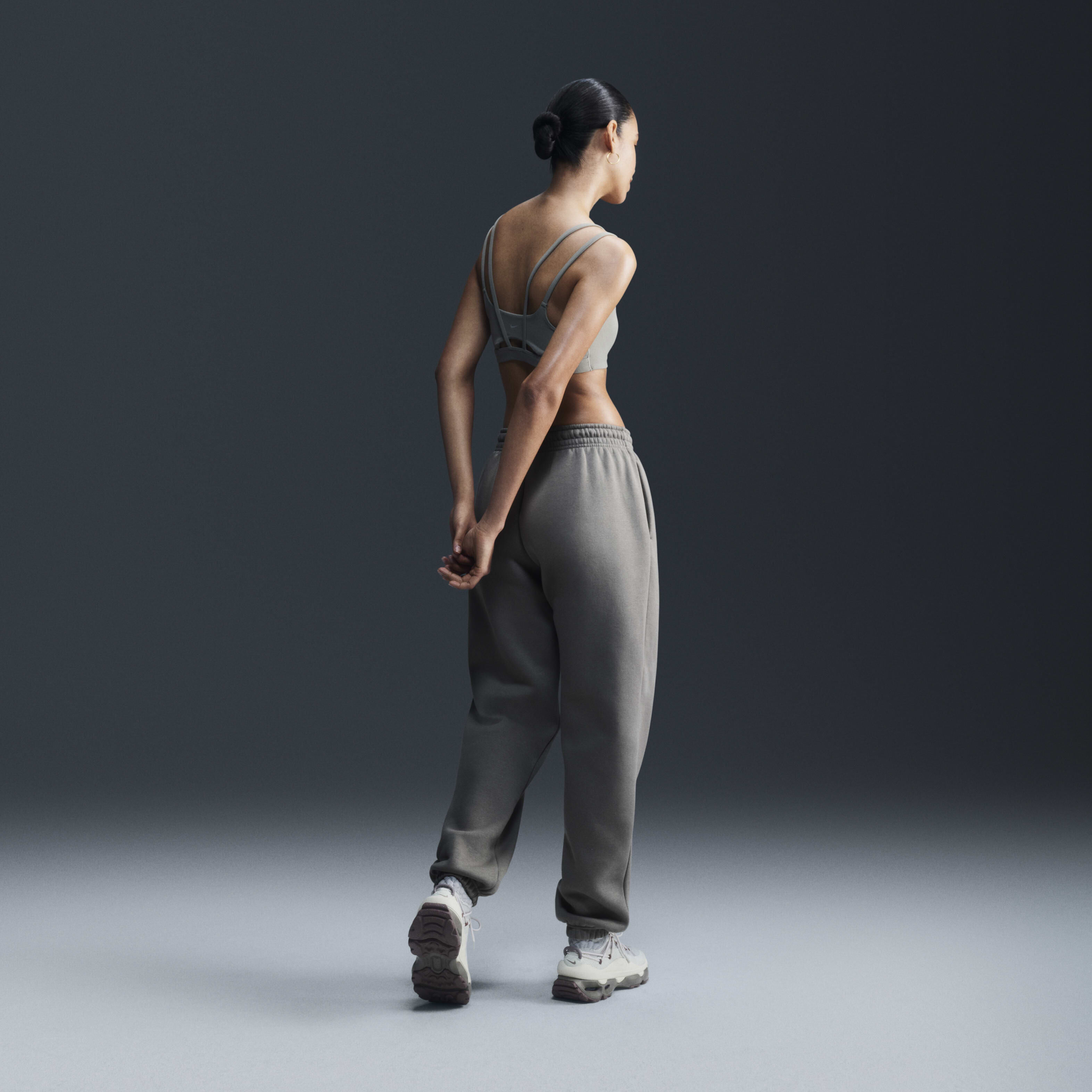 Nike Zenvy Strappy image number 4