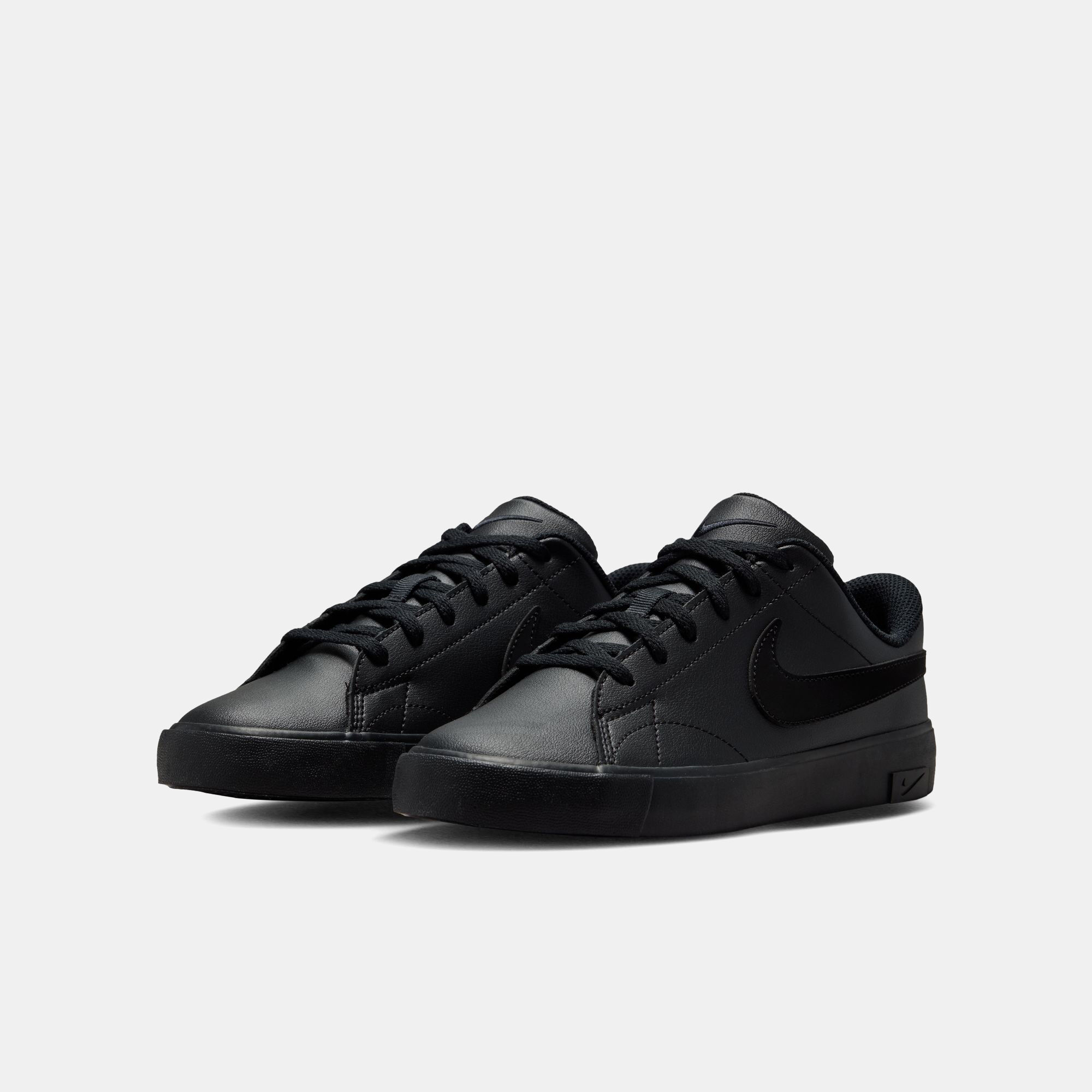 Nike Tennis Essential image number 2