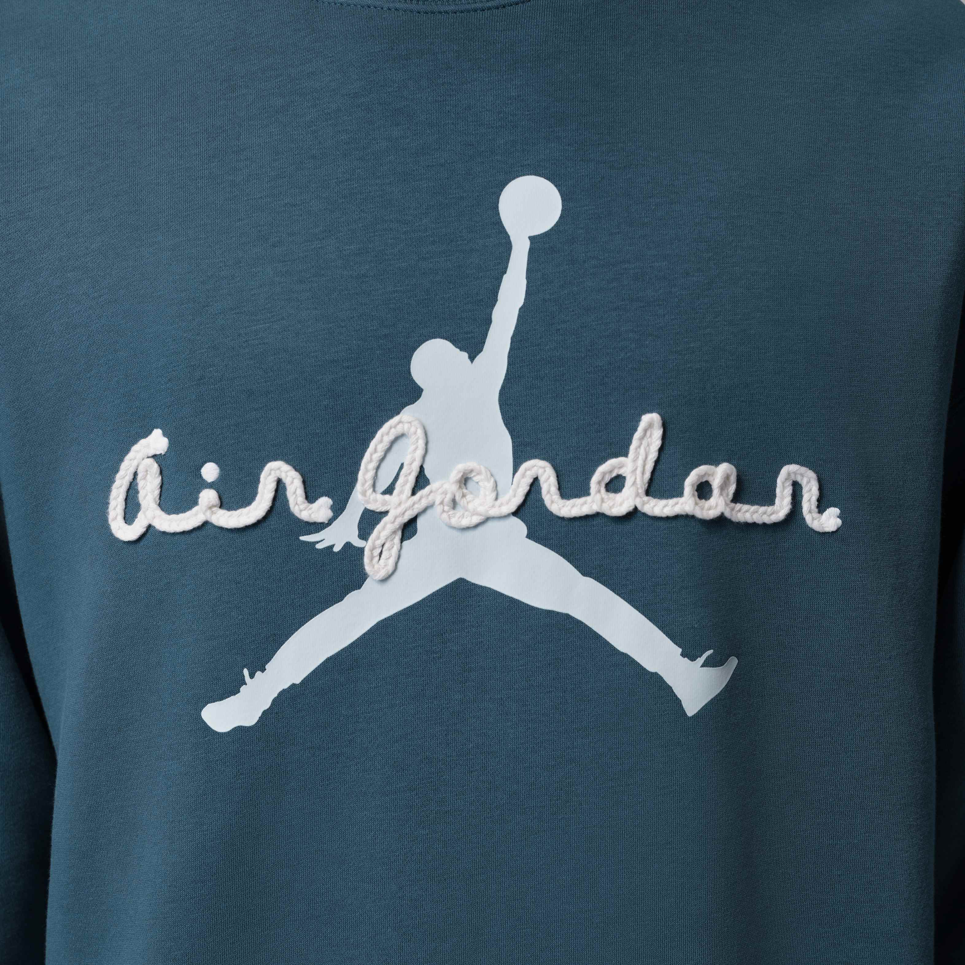 Jordan Brooklyn image number 3