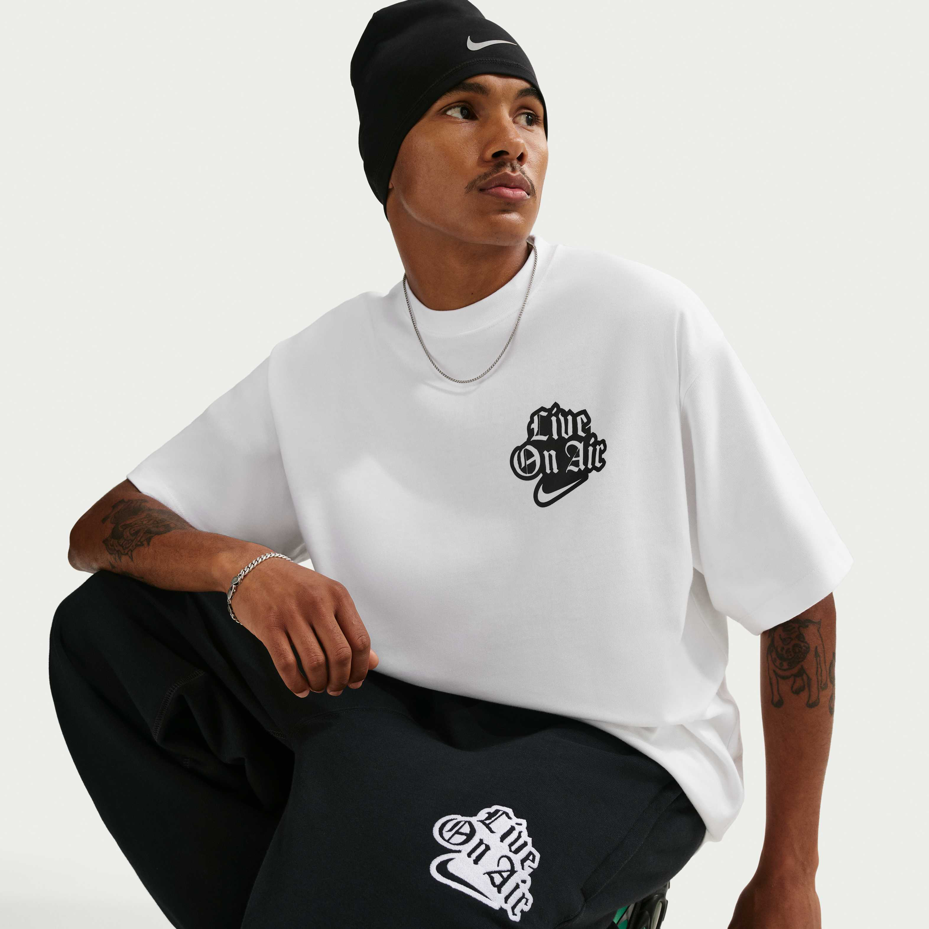 Nike Solo Swoosh image number 3