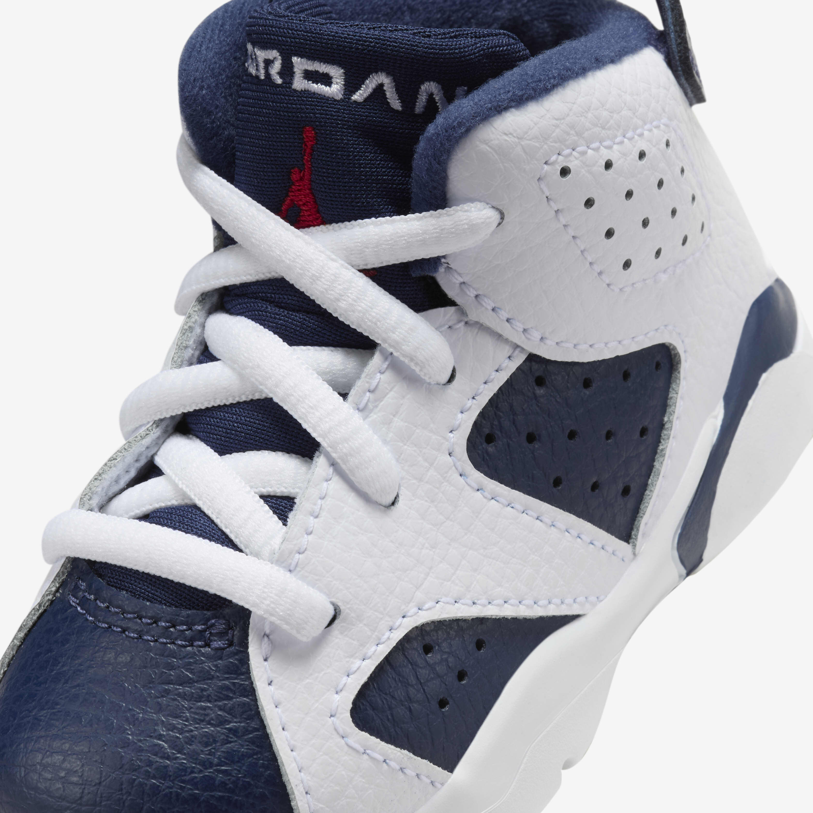 Jordan 6 Retro 'White and Midnight Navy' image number 6