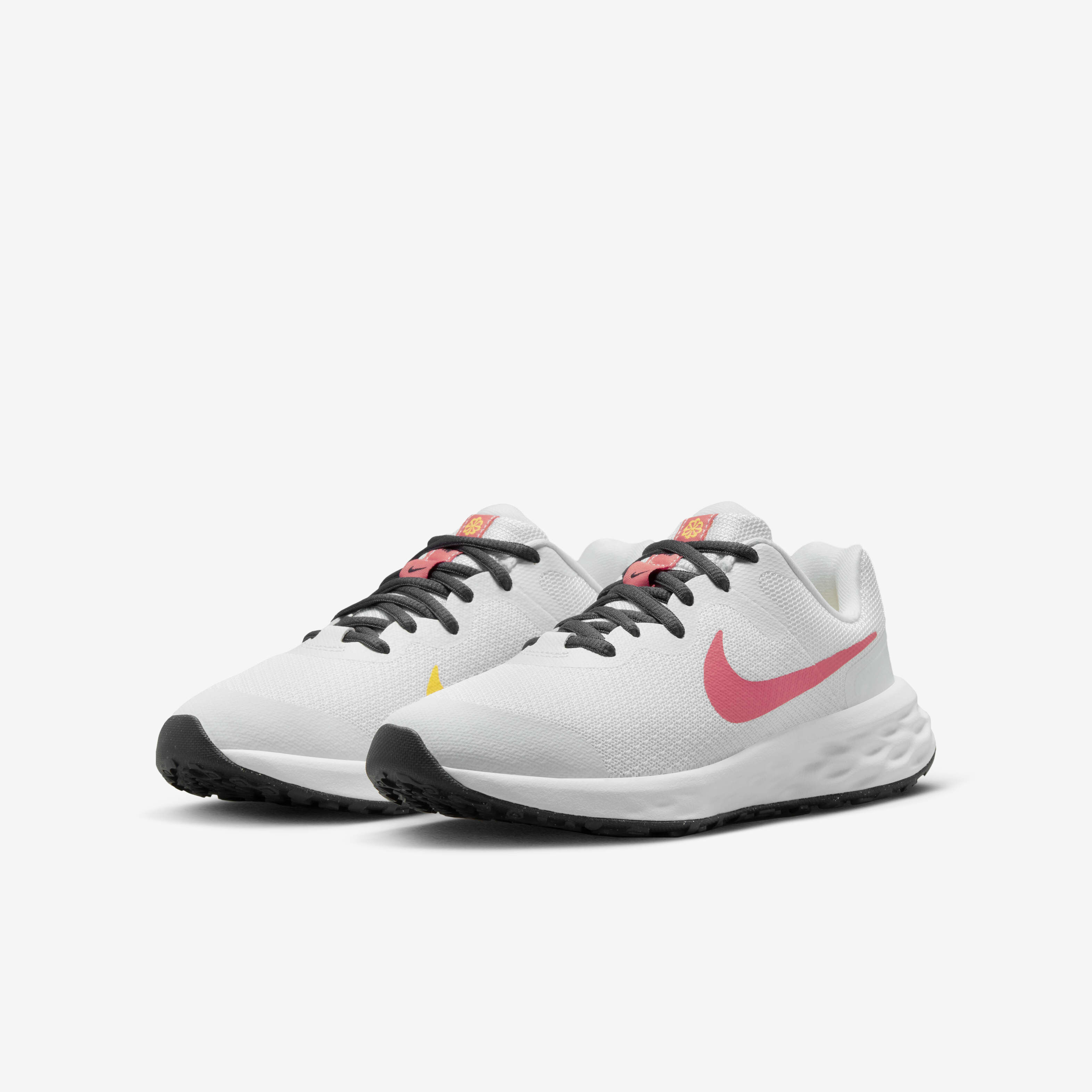 Nike Revolution 6 image number 4