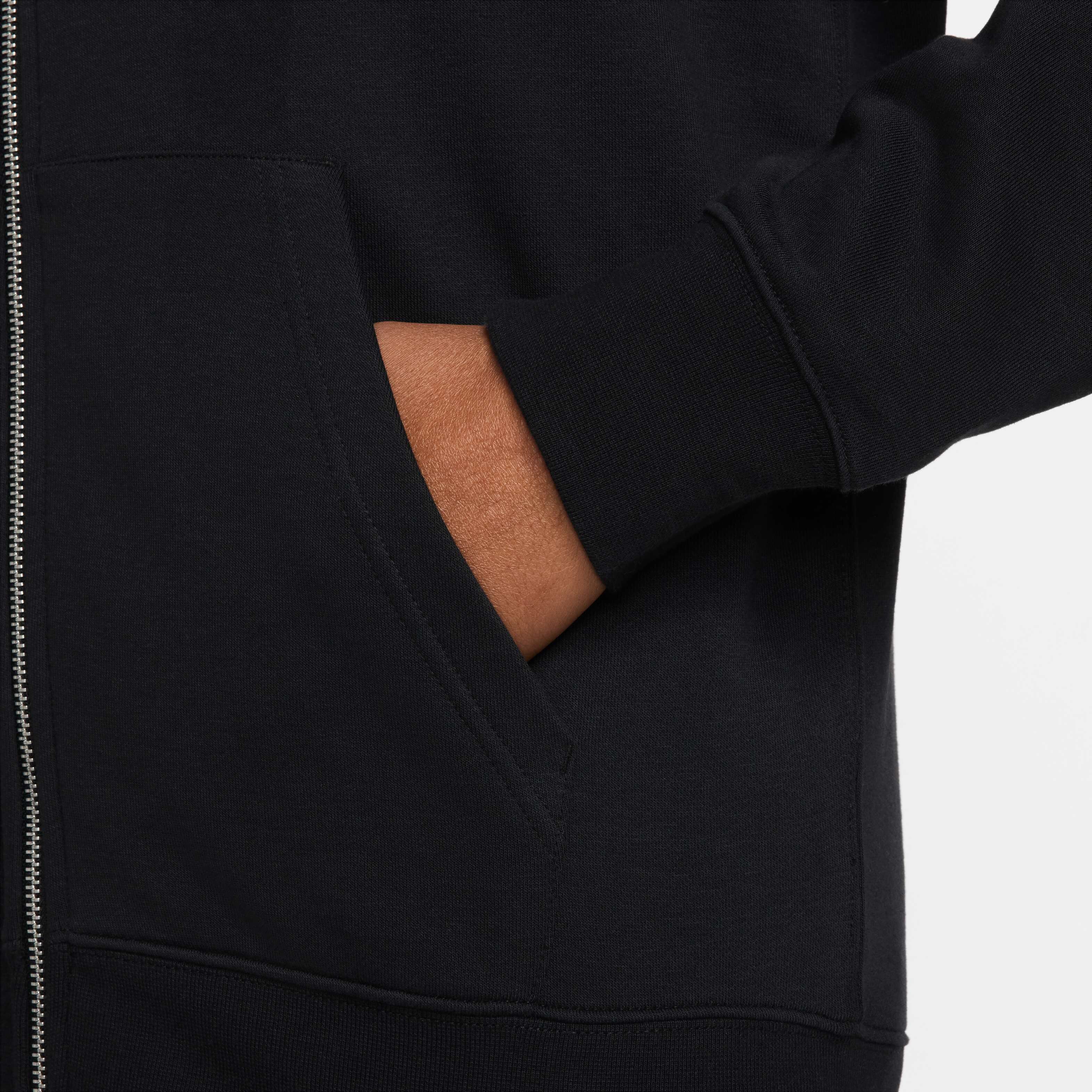 نايكي كلوب image number 4