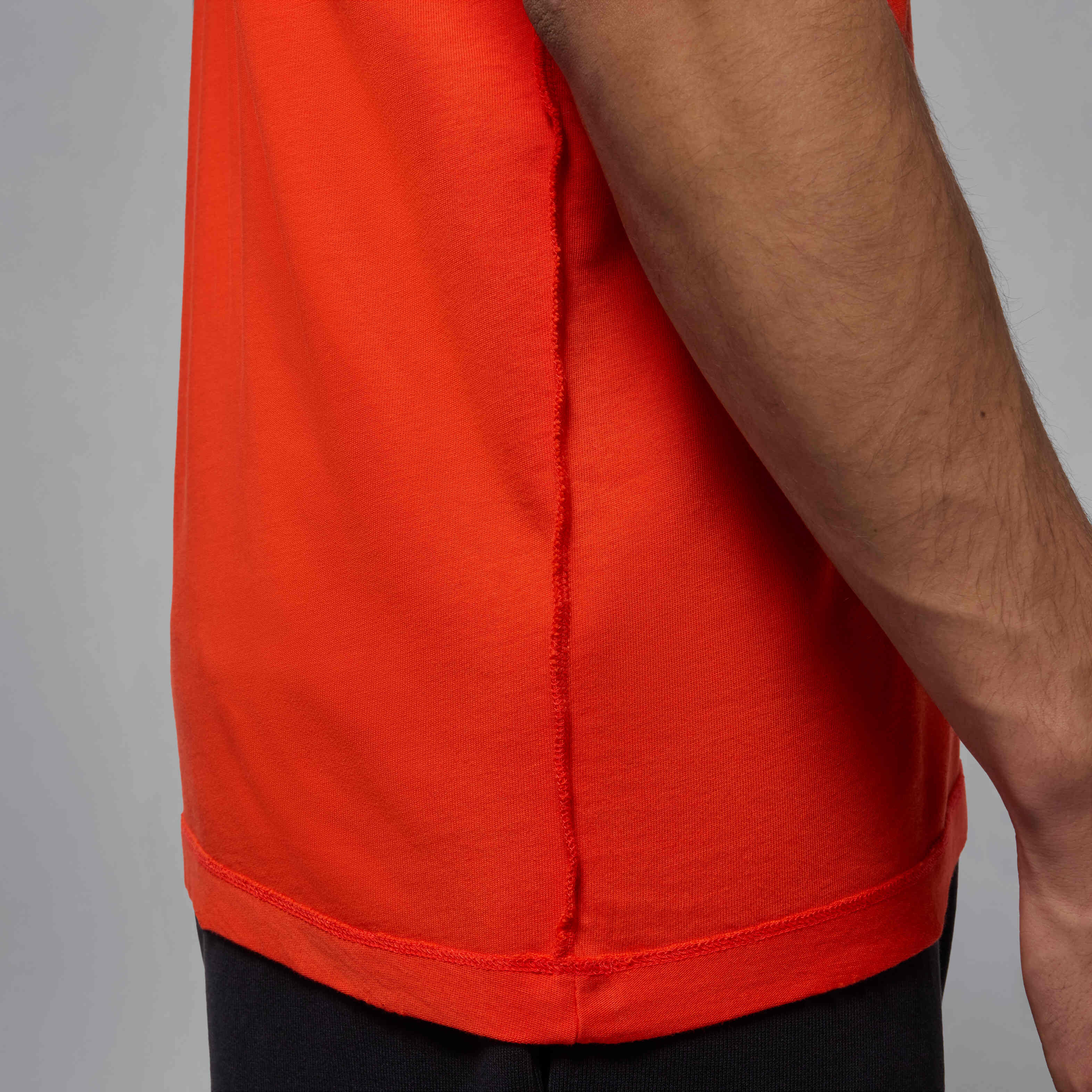 ★ Nike★ Jordan Rare Air T-Shirt M Chile Red Sail IB313067 Air Jordan Rare Air T-Shirt 'Chile Red/Sail' – Courtside