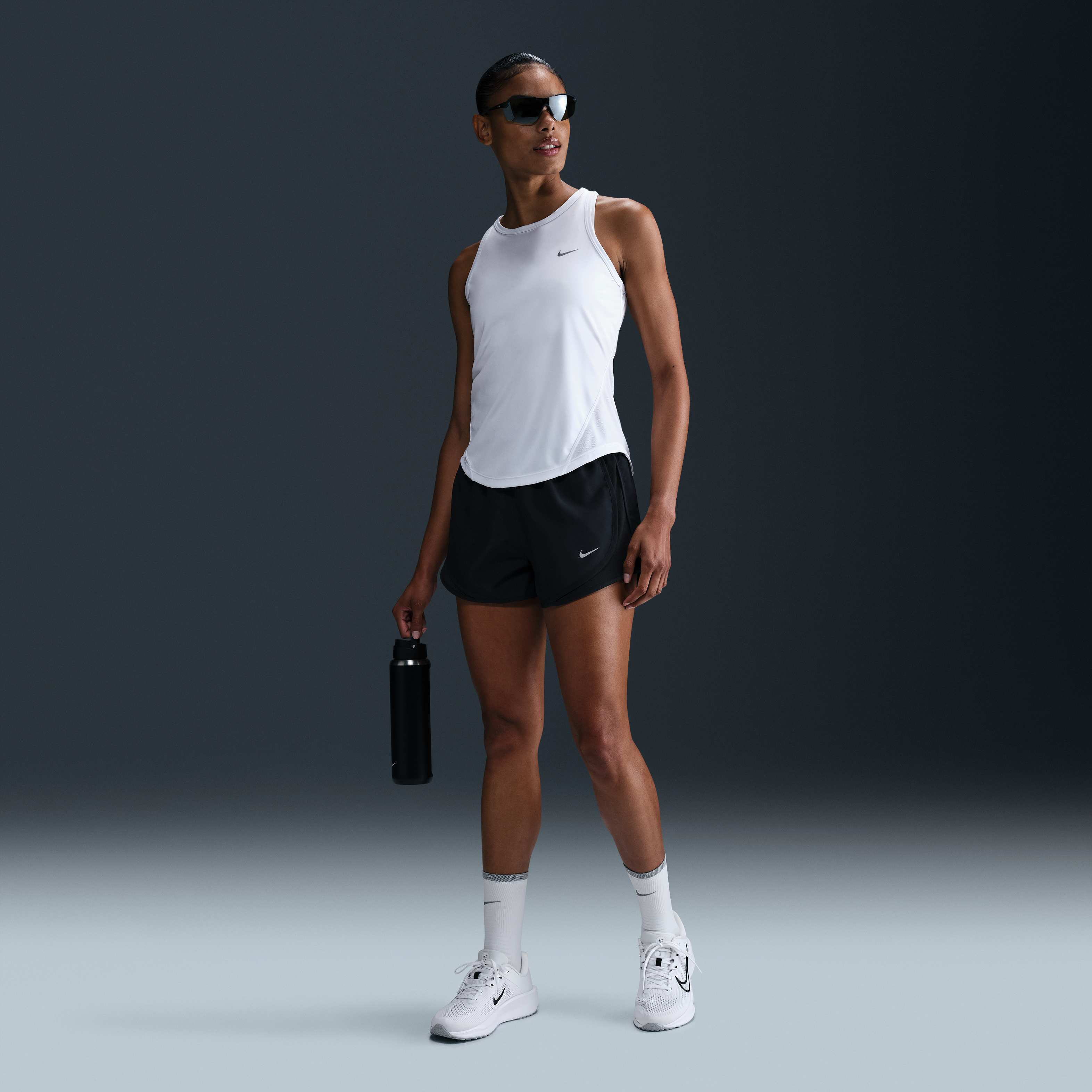 Nike Tempo image number 3