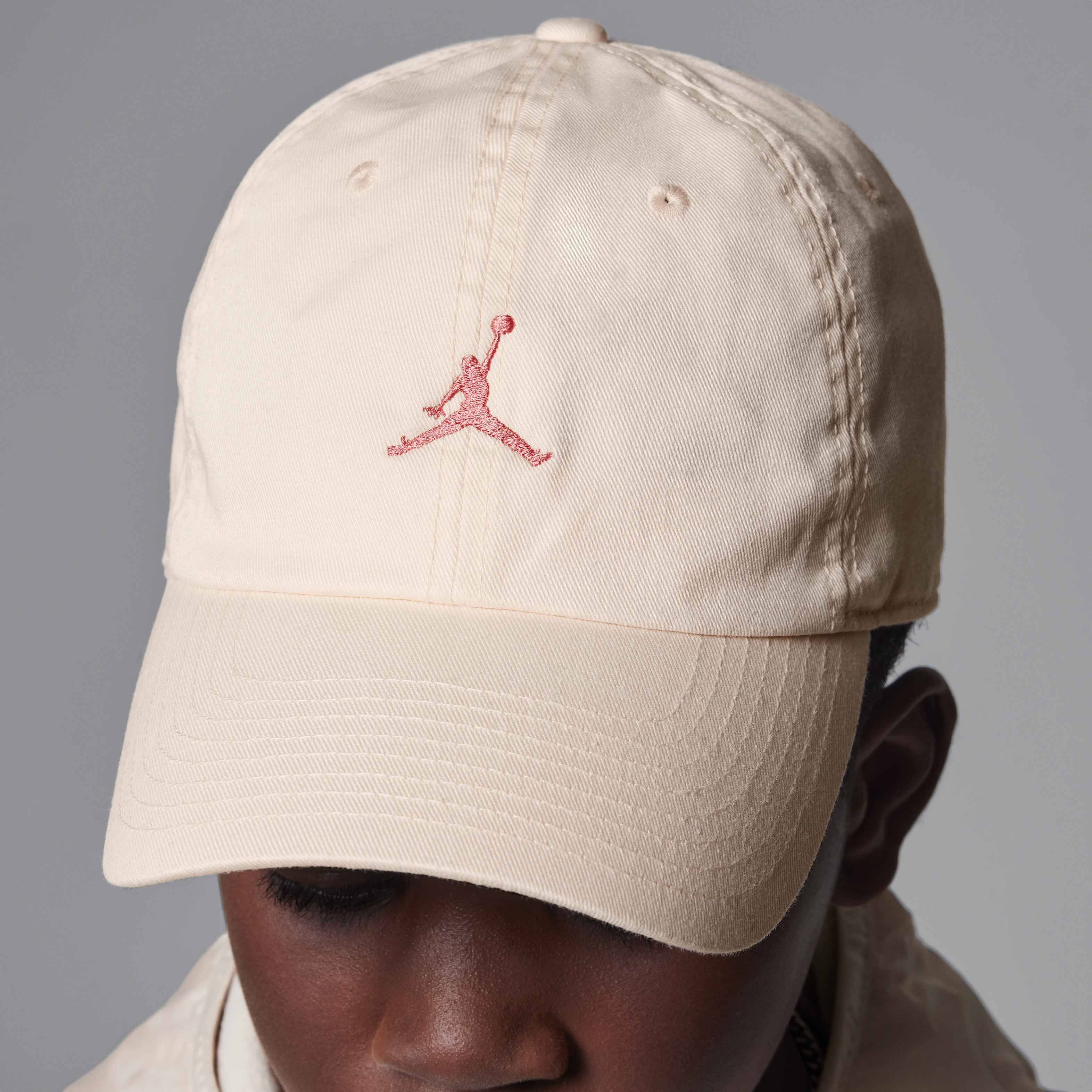 Jordan Club image number 5