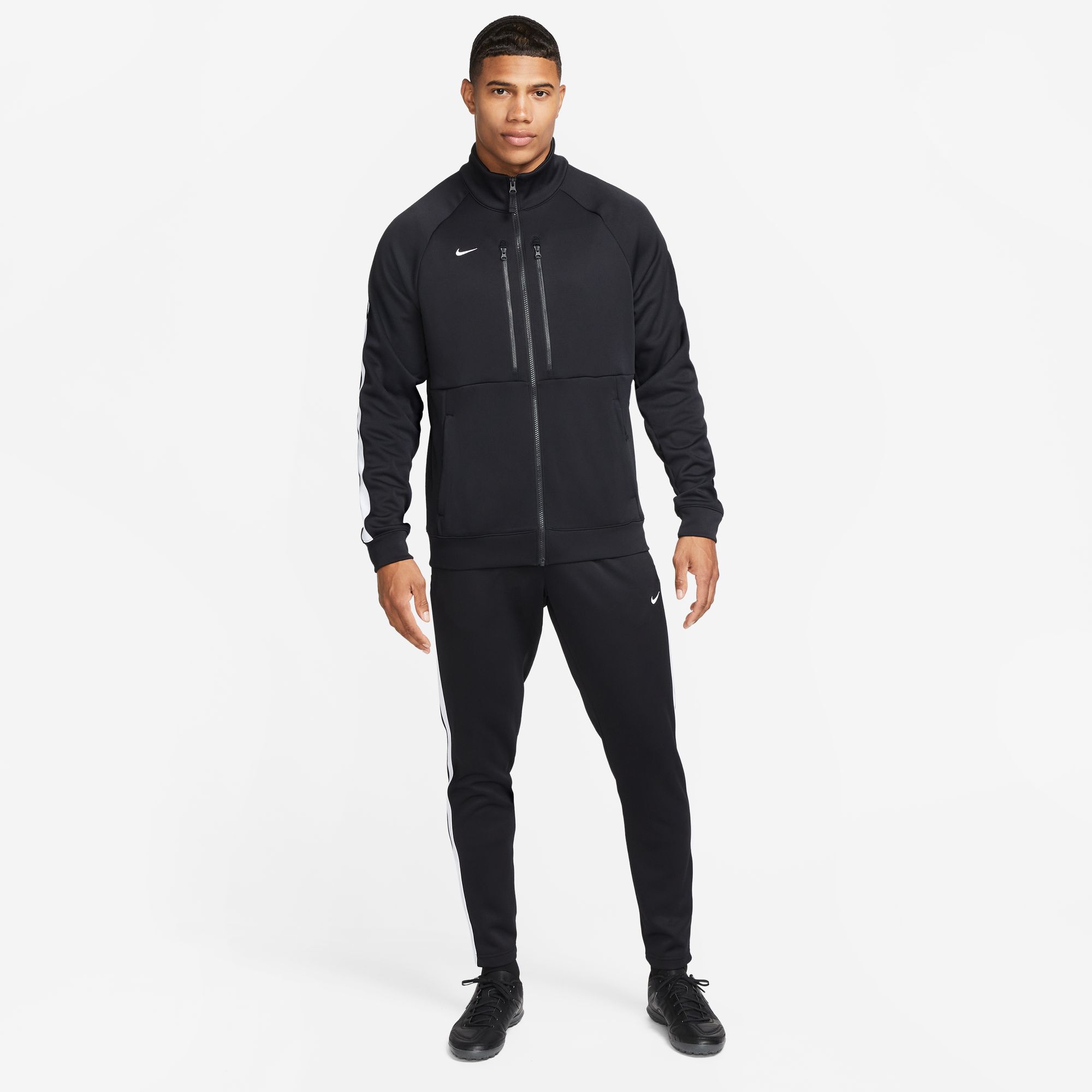 nike triple black tracksuit
