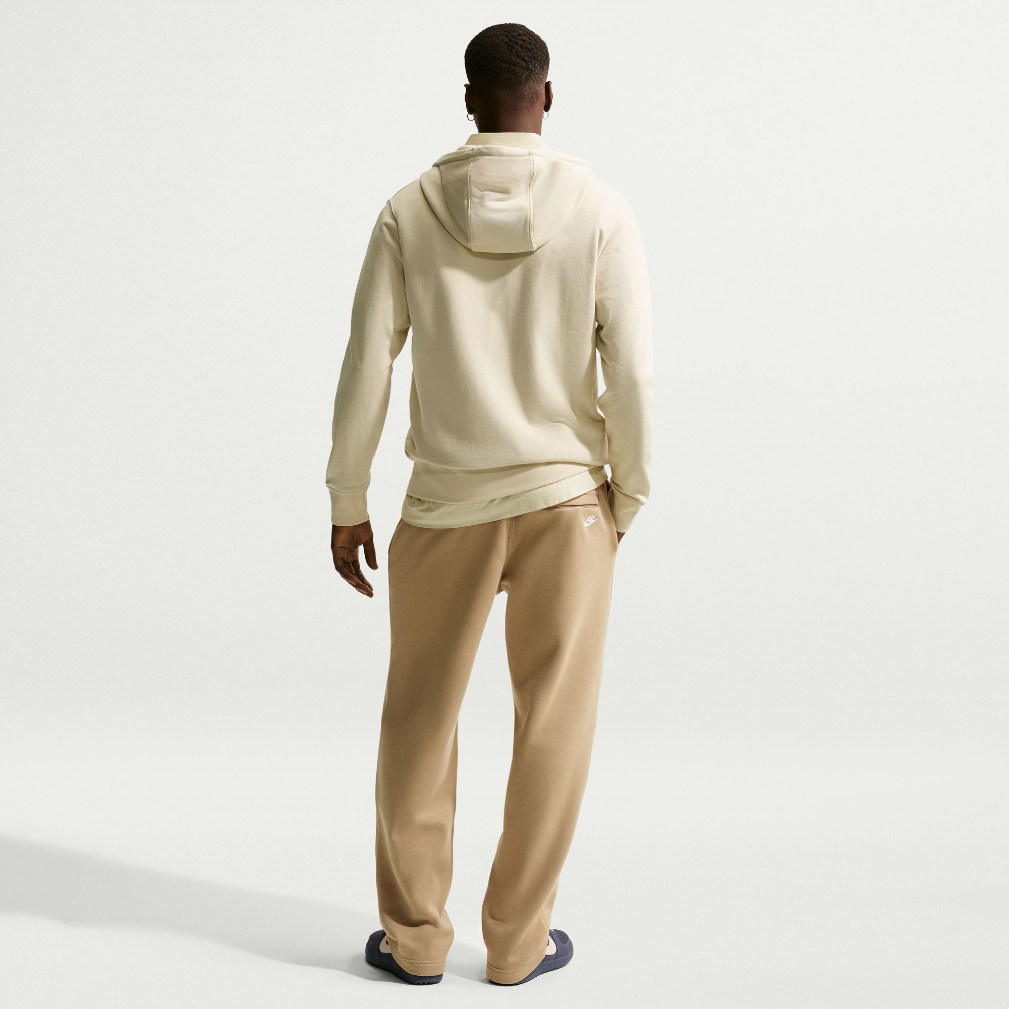 Nike Sportswear Club image number 1
