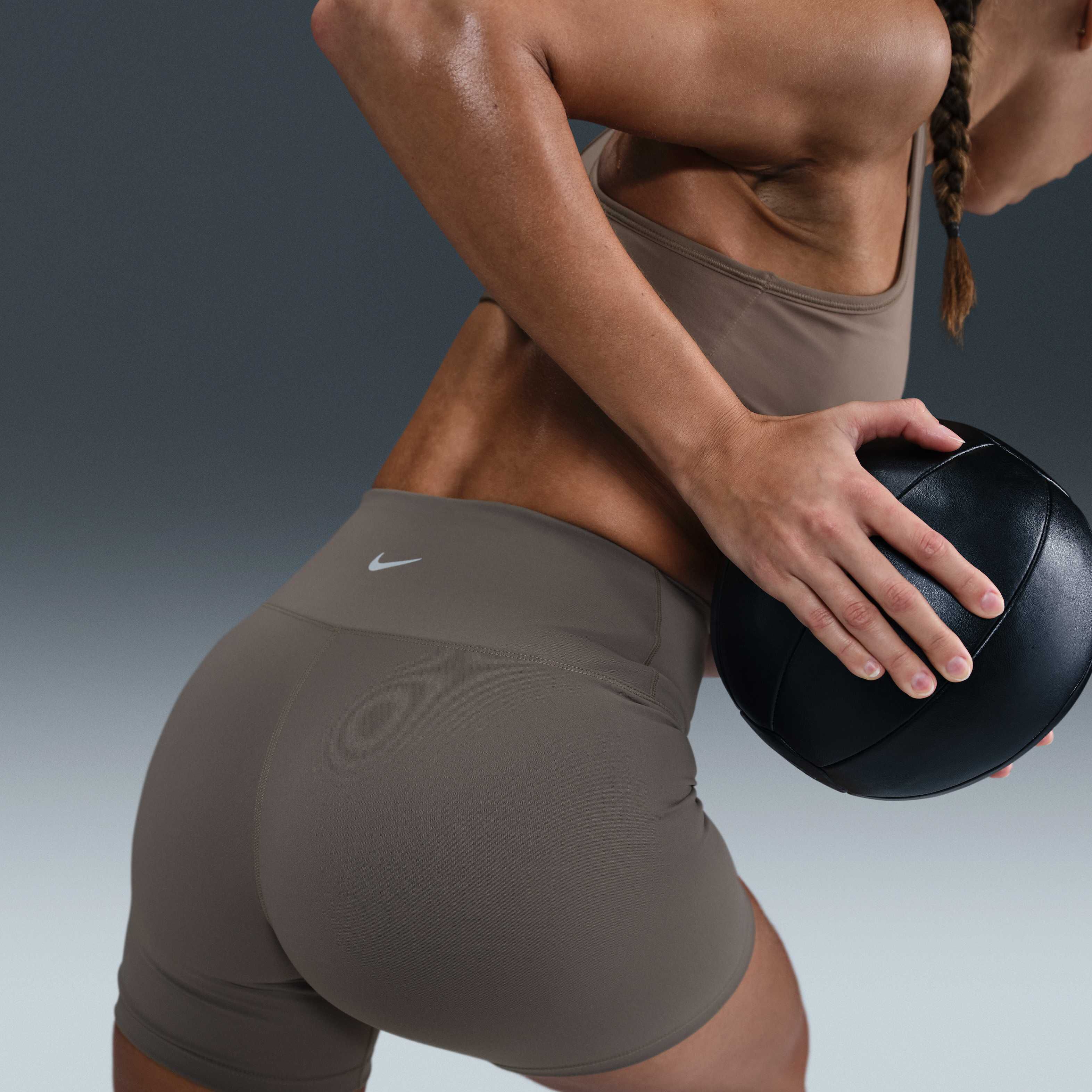 Nike One Fitted image number 2